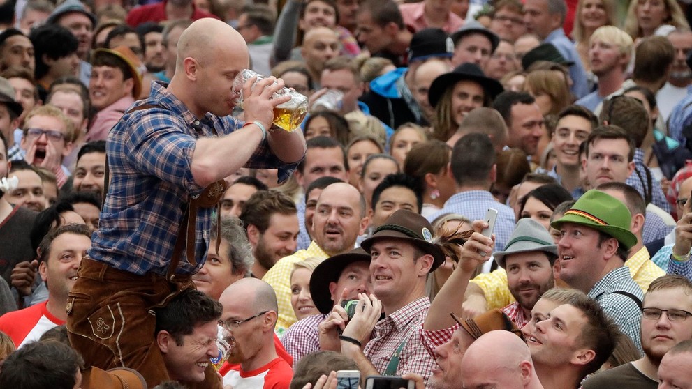 Začal sa mníchovský Oktoberfest.