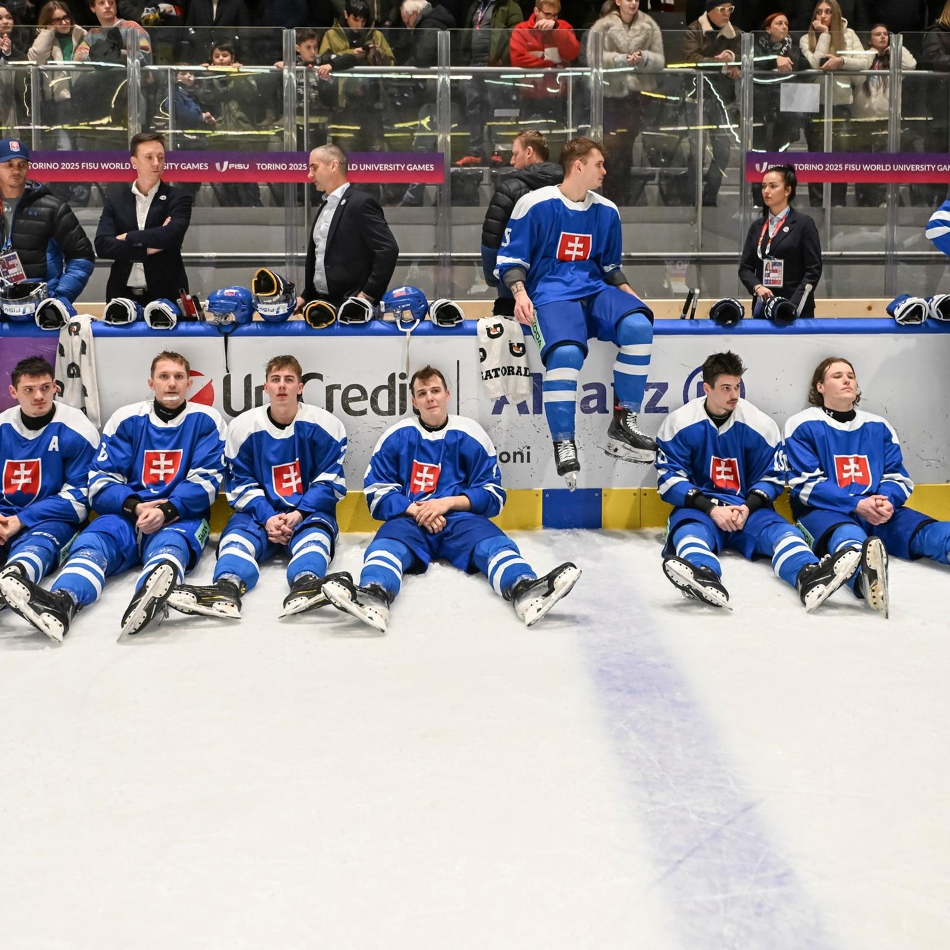 Slovenskí hokejisti na univerziáde získali striebro.