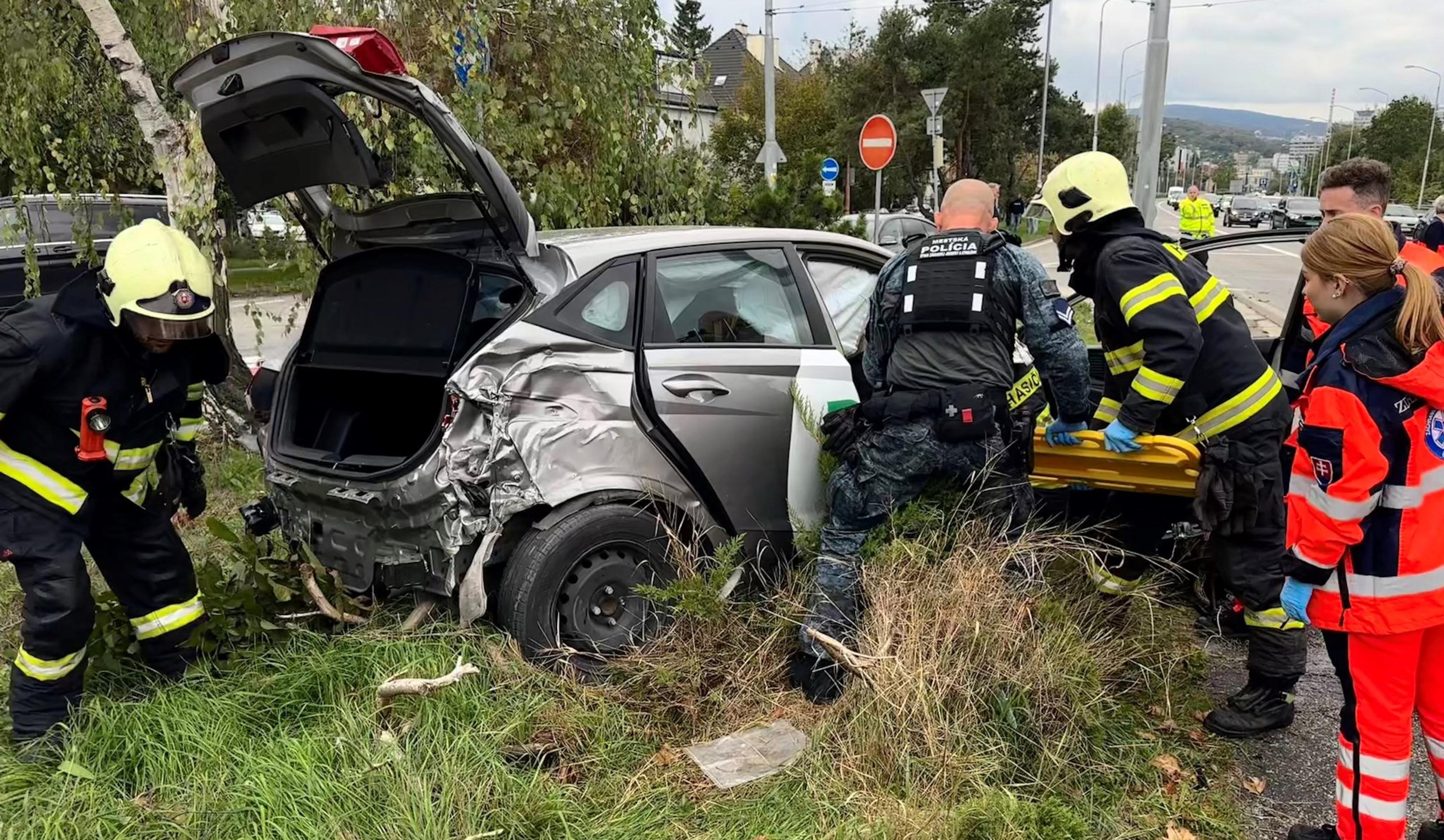 Nehoda na Pražskej v Bratislave.