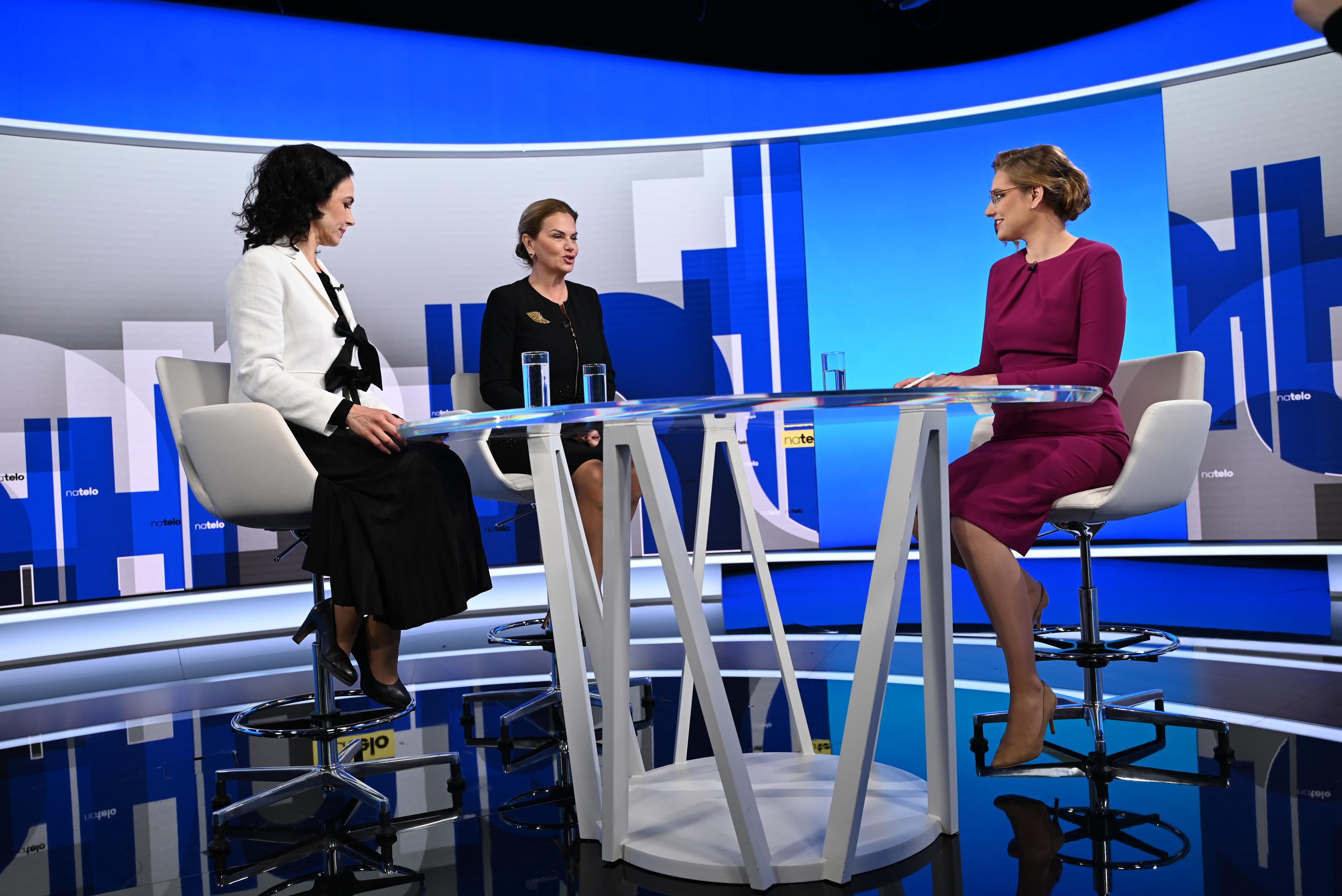 Hosťami relácie Na telo boli europoslankyne Monika Beňová (Smer-SD) a Miriam Lexmann (KDH)