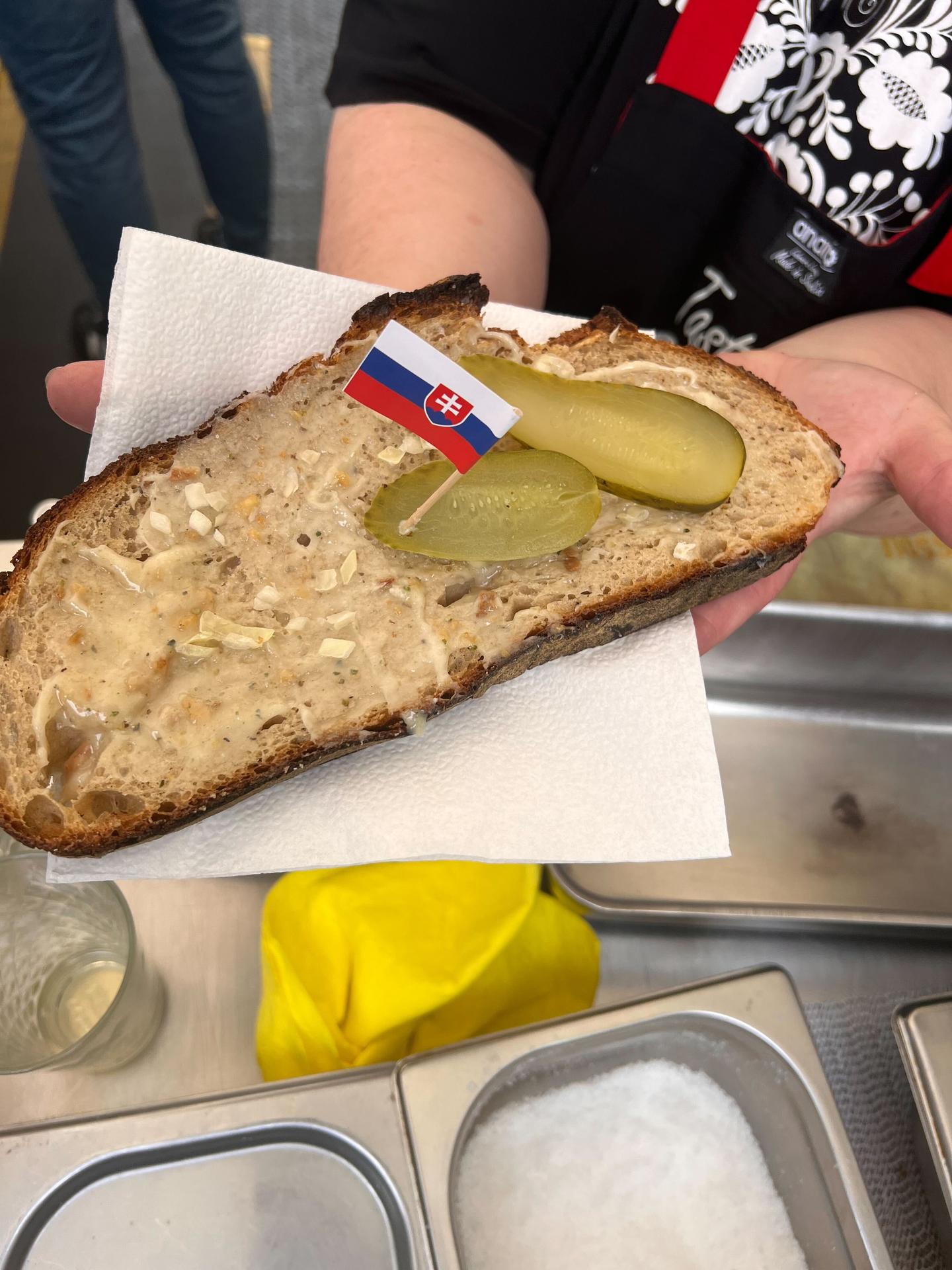 Ponuka jedál v slovenskom bufete na EURO 2024.