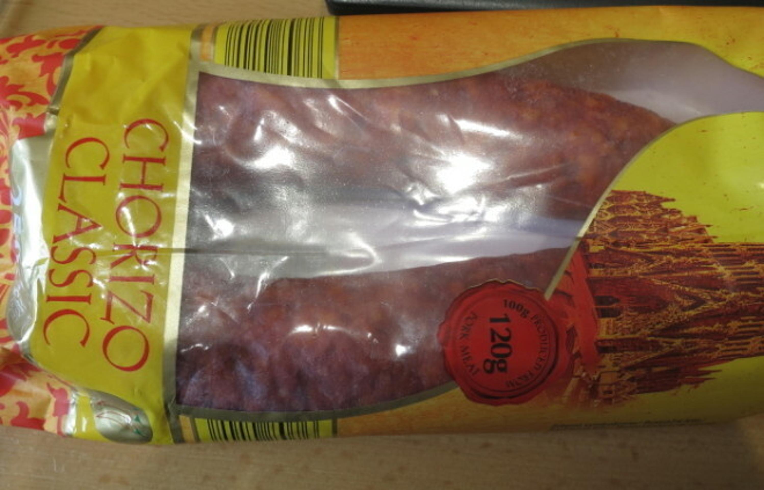 V Lidli objavili falšované klobásy a syr. 