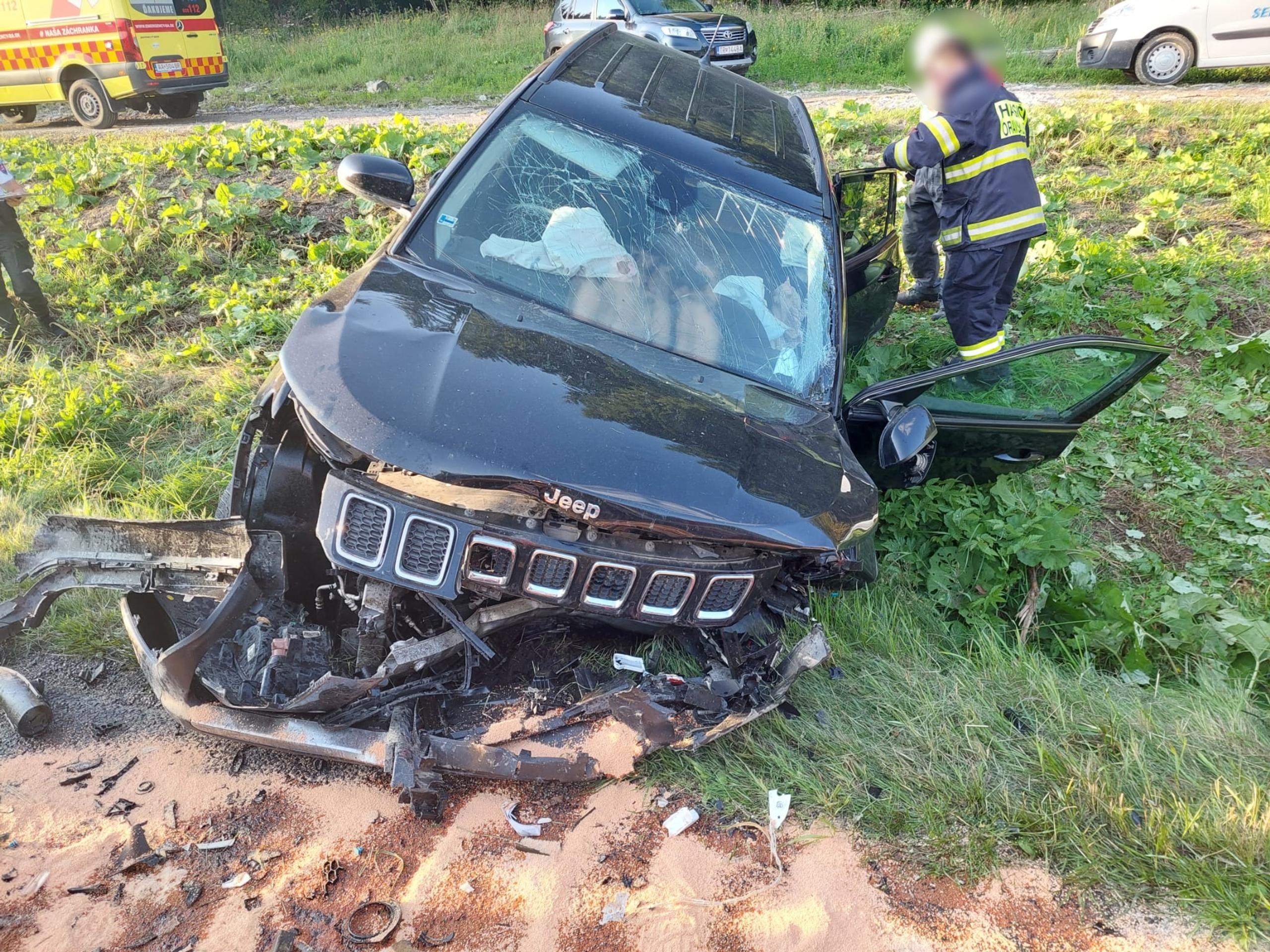 Nehoda vozidiel medzi obcami Oravská Lesná a Zákamenné