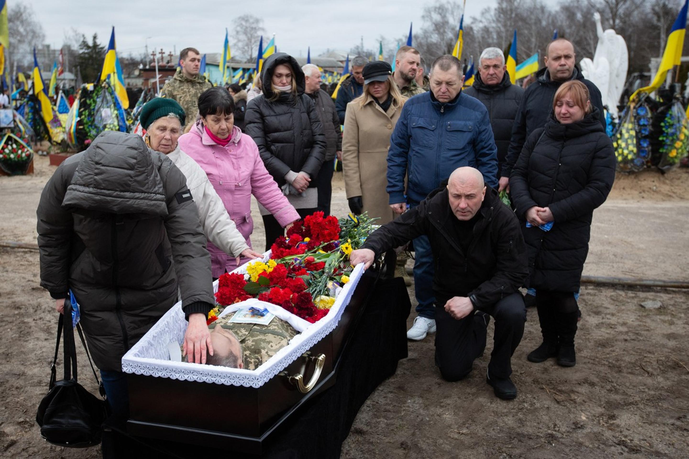 Pohreb Oleha a jeho syna Mykytu, ktorí zahynuli v bitke o Bachmut.