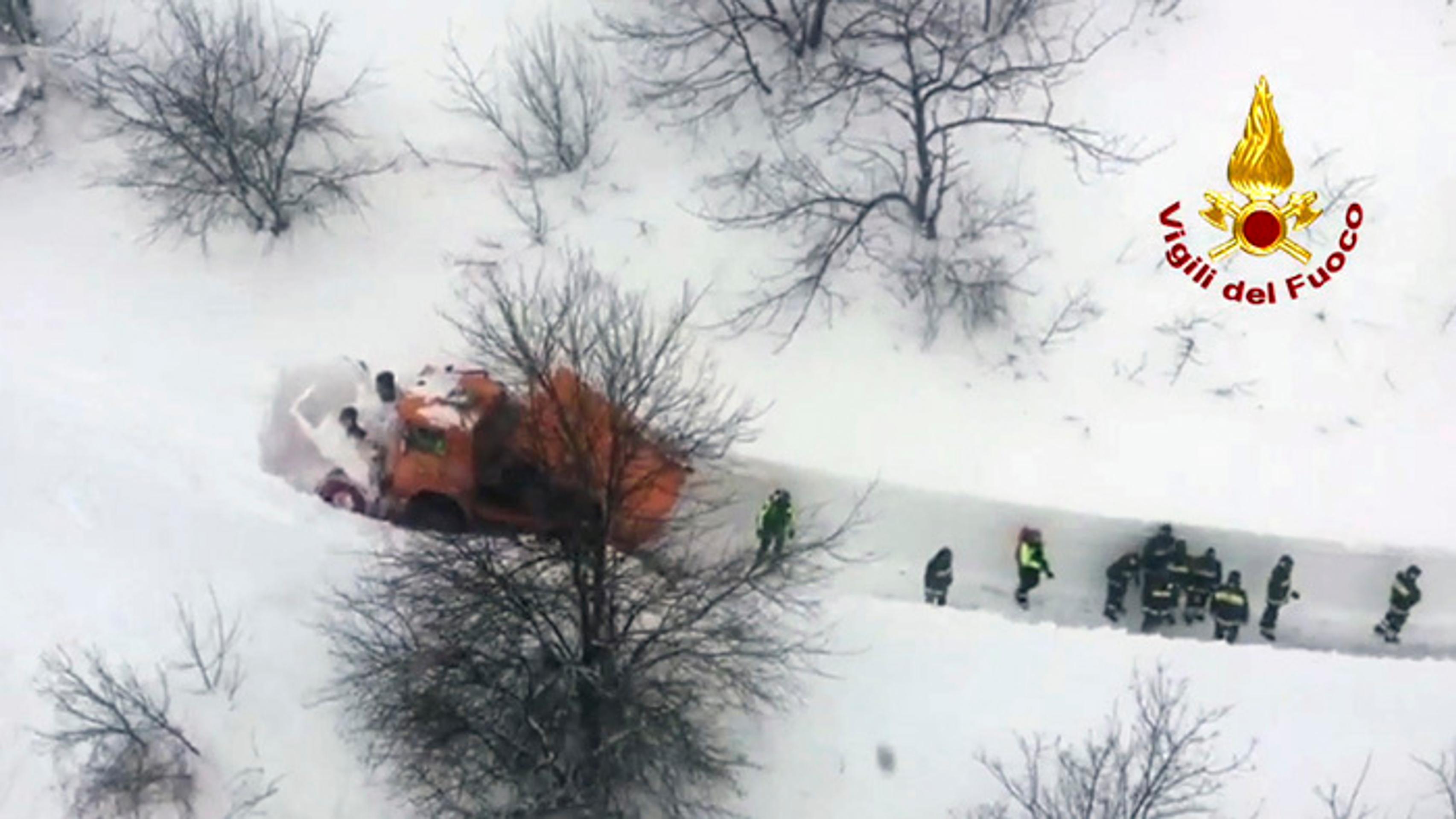 Záchranári sa nevedeli dostať na miesto.