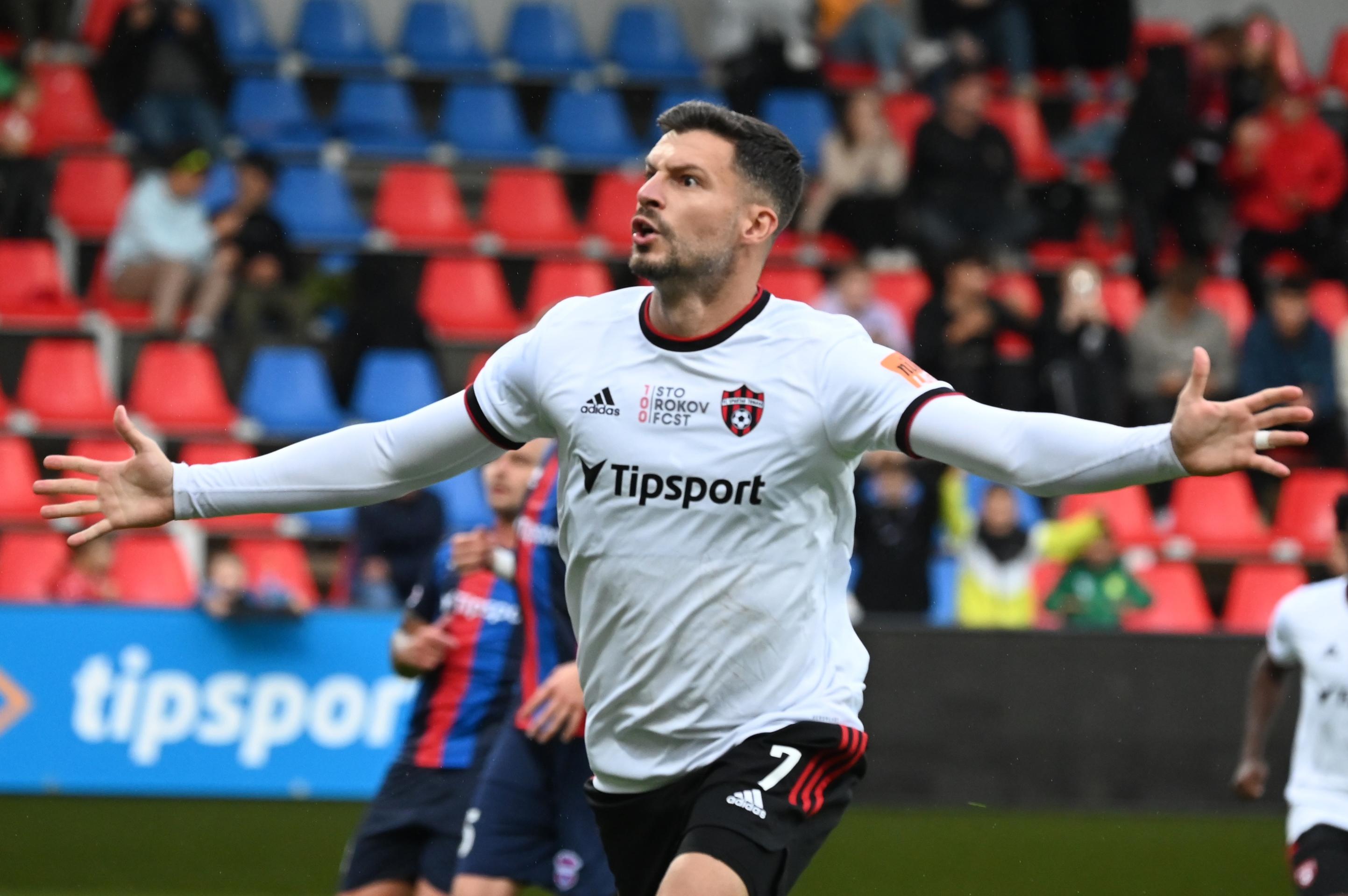 Radosť hráča Trnavy Marca Djuričina po strelení gólu v 2. kole Niké ligy na pôde Vionu.