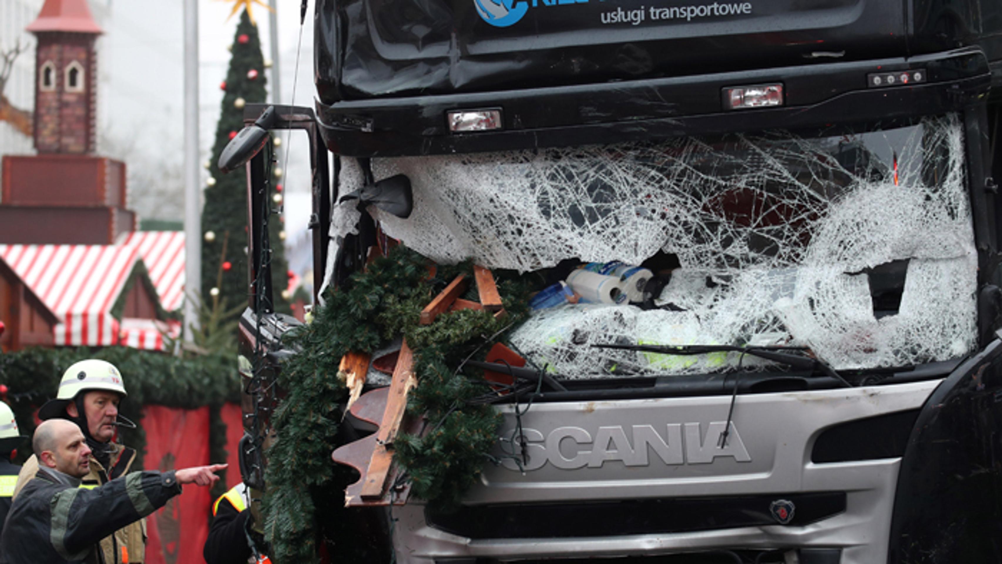 Kamión použil útočník ako zbraň.