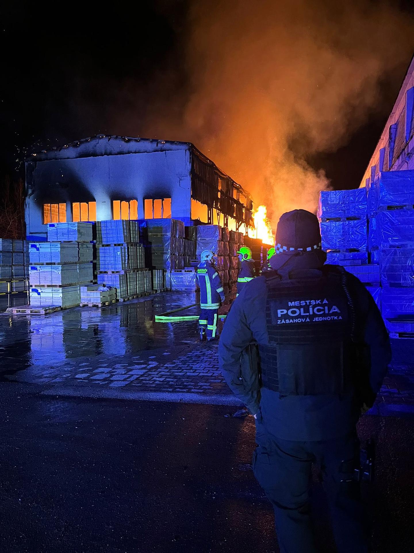 Halu pohltili plamene