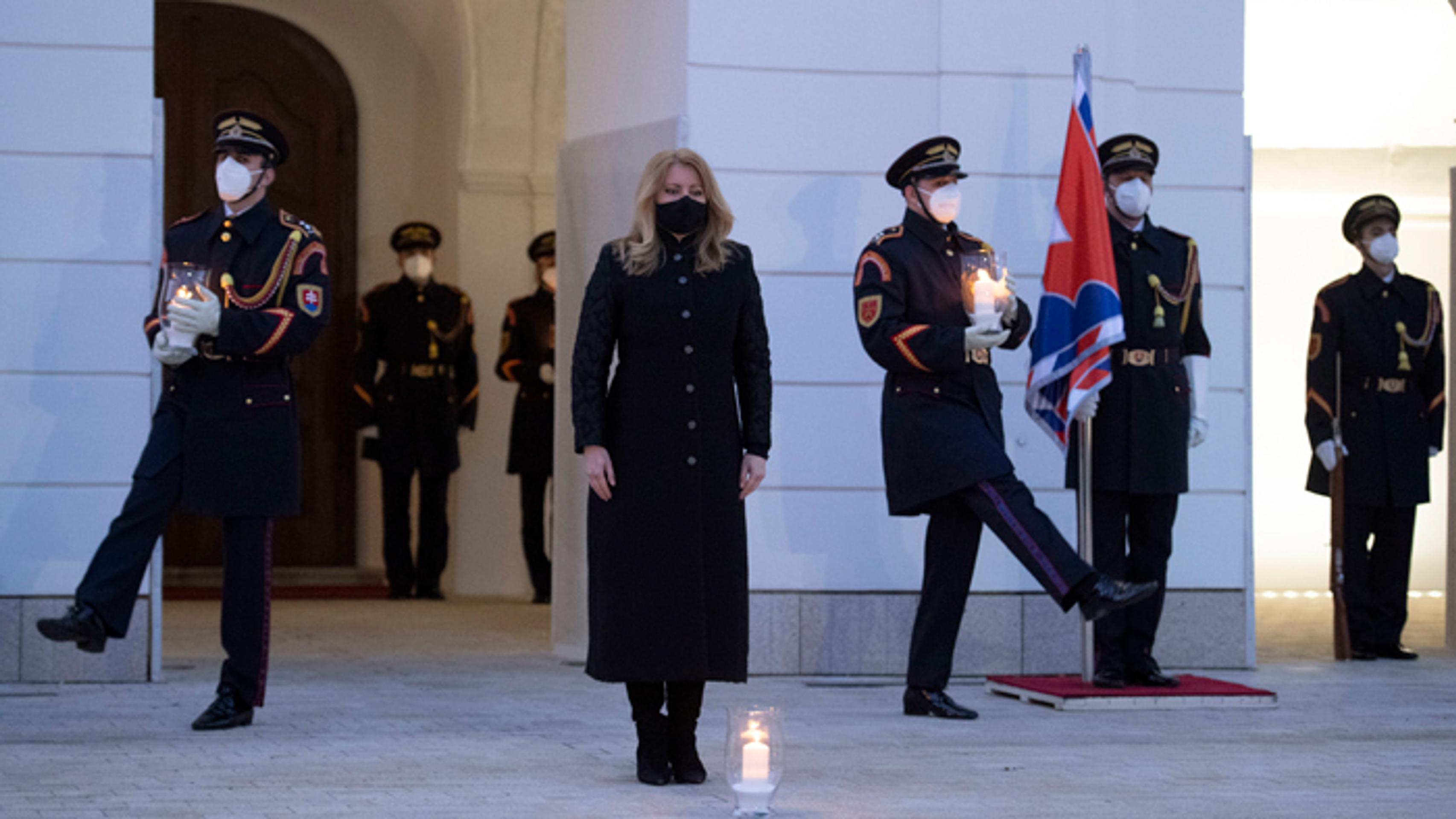 Rok s koronou 4 KOMPLET_tvnoviny.mp4