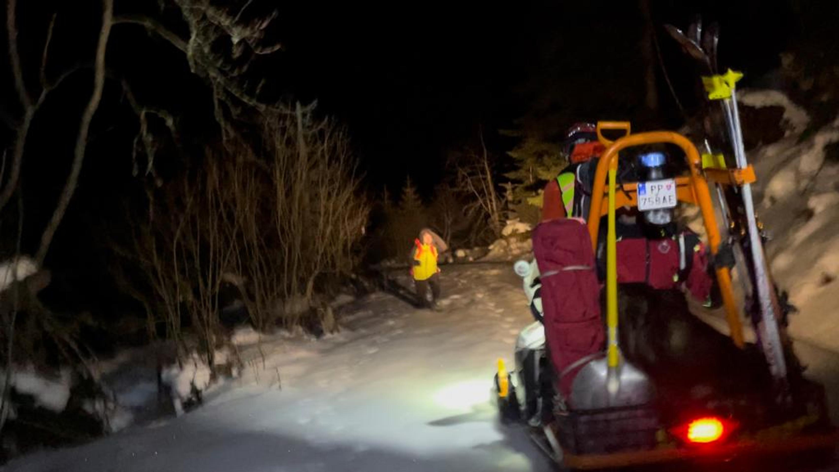 Pád lavíny do Tichej doliny so šťastným koncom.