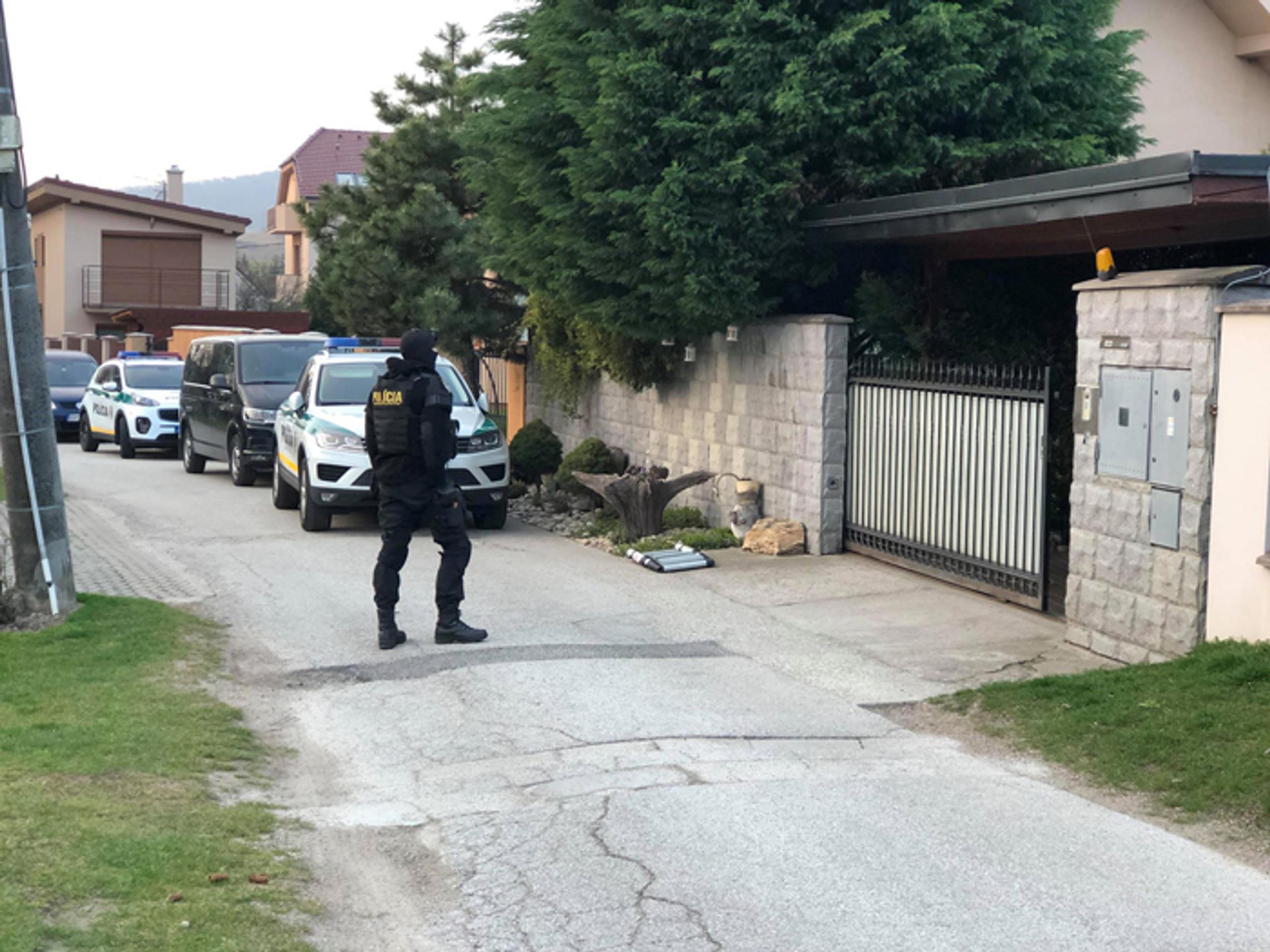 Razia v Bratislave s súvislosti s výstavbou bratislavského obchvatu.