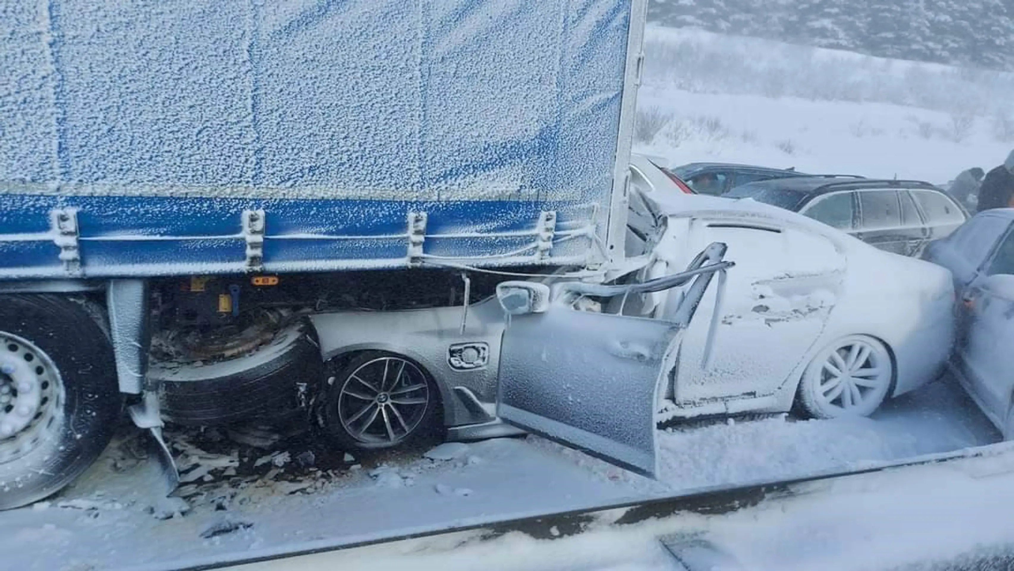 Hromadná nehoda pod Tatrami.