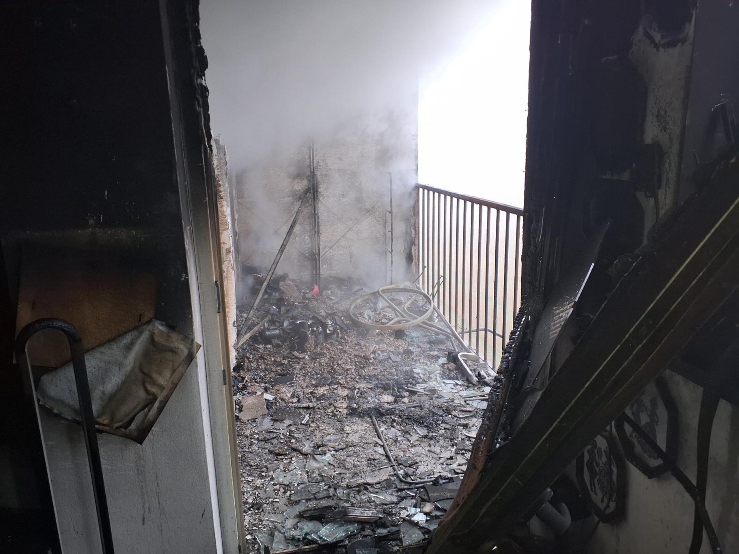 Požiar bytu v Senici.