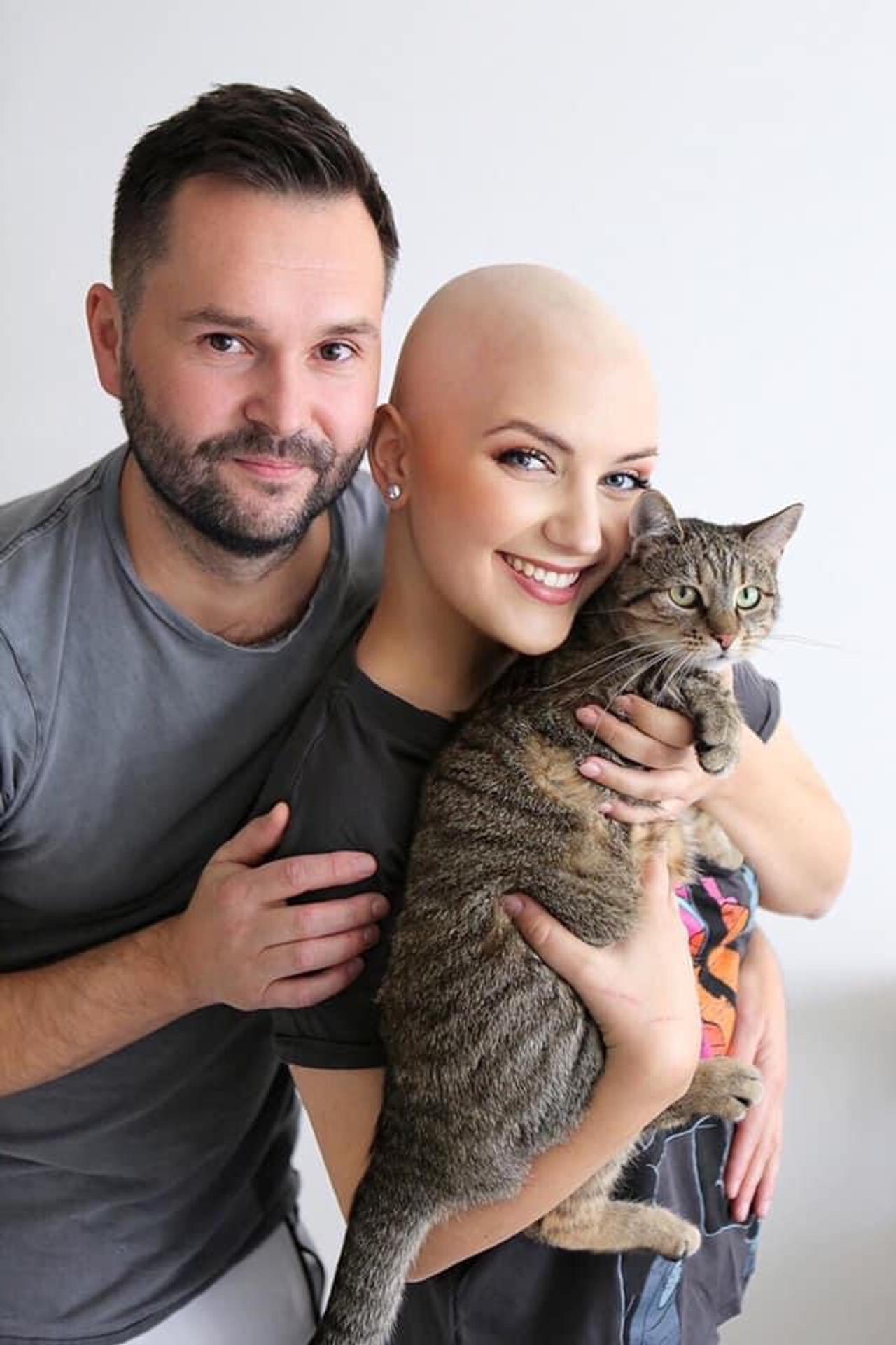 S priateľom Tomášom a  mačičkou Lejdy