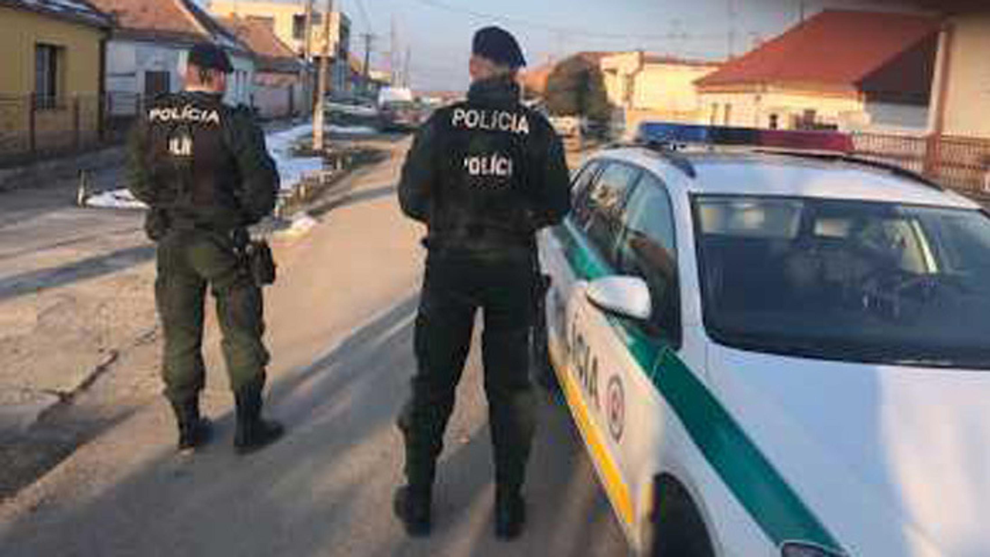 Polícia na mieste nešťastia.