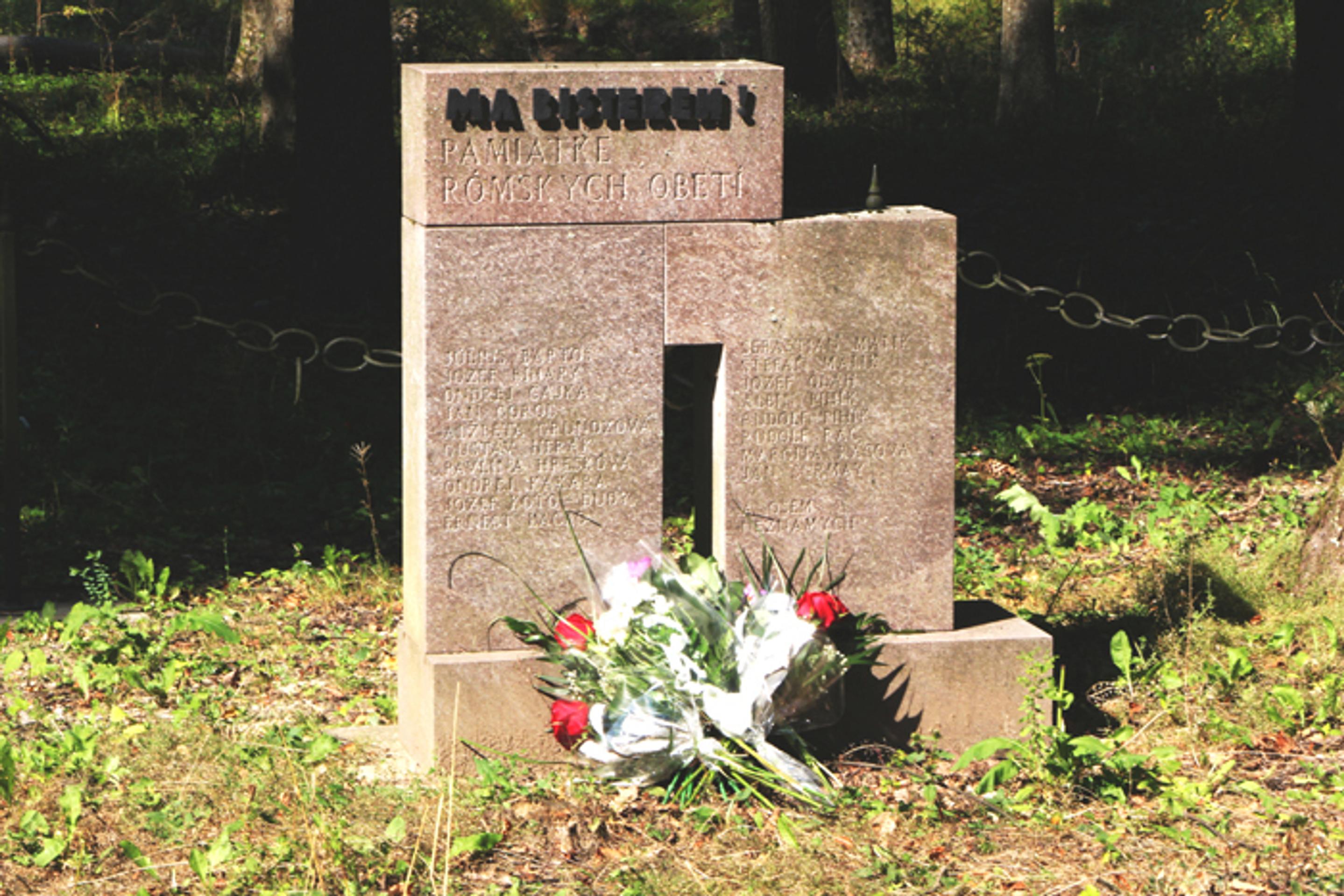 Súkromný archív Zuzany Kumanovej, spomienka v Osvienčime.