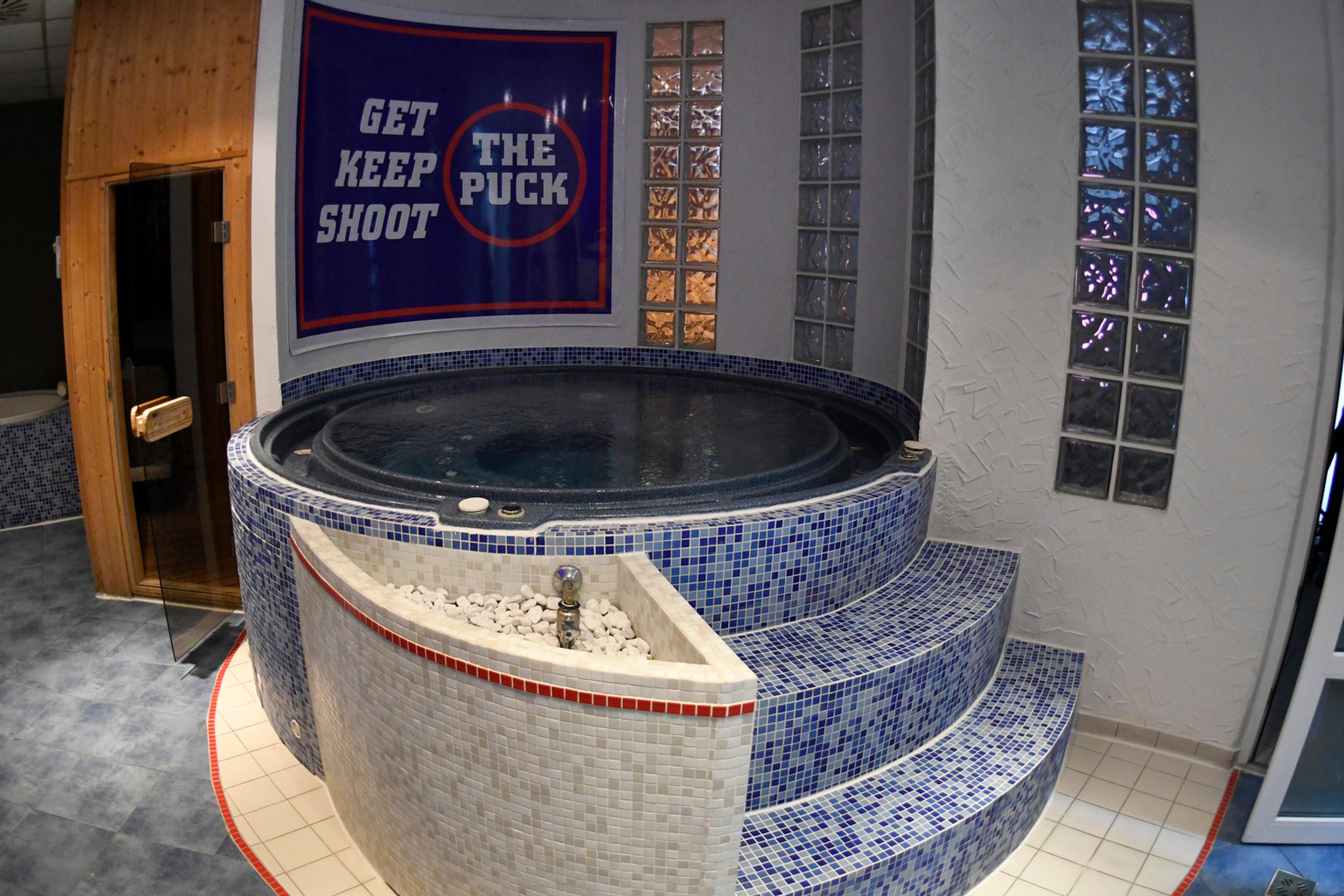 Situácia sa vymkla spod kontroly. Vážna nehoda na motorke.mp4