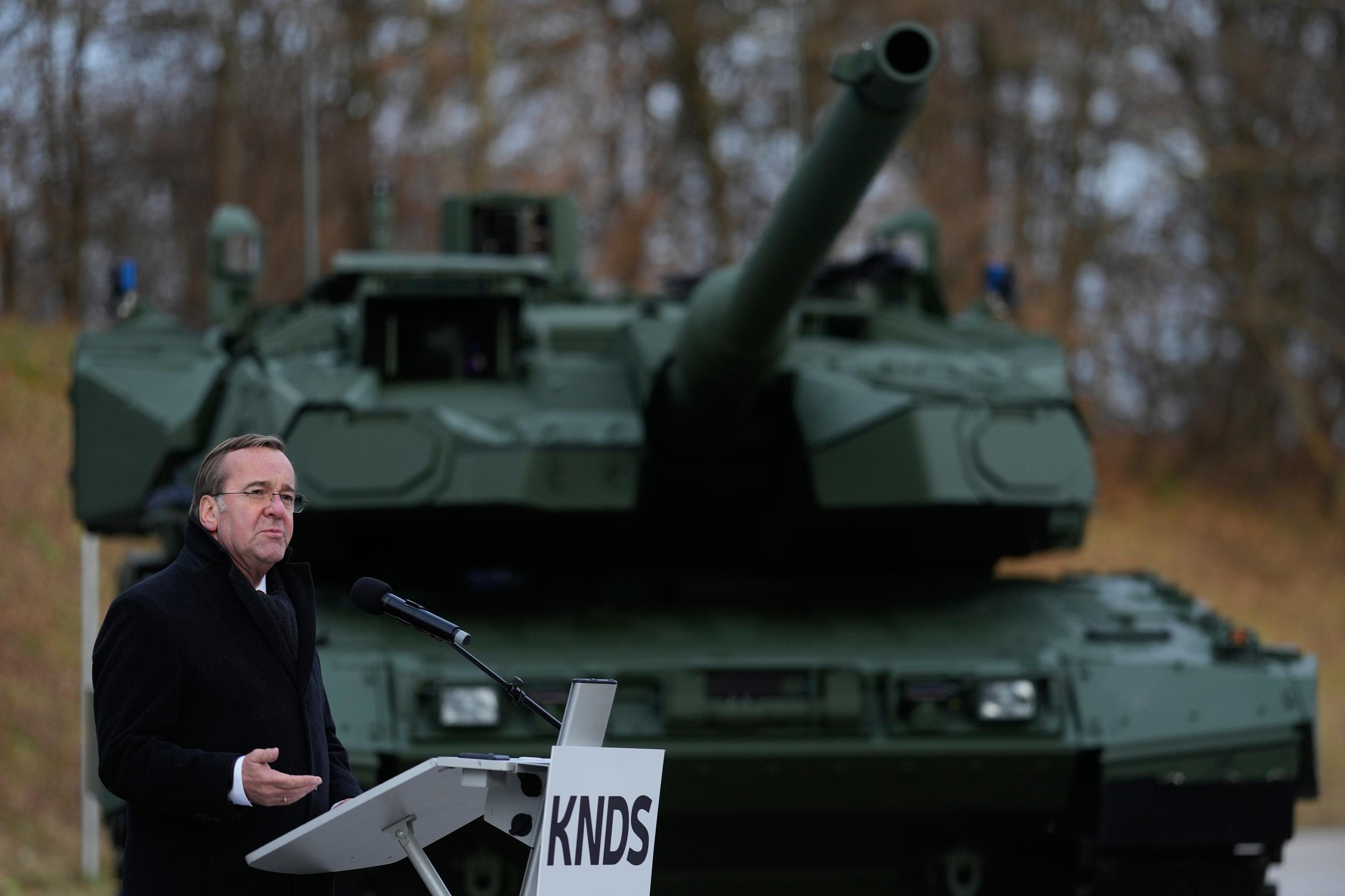 Nemecko ukázalo nový tank Leopard 2A8.