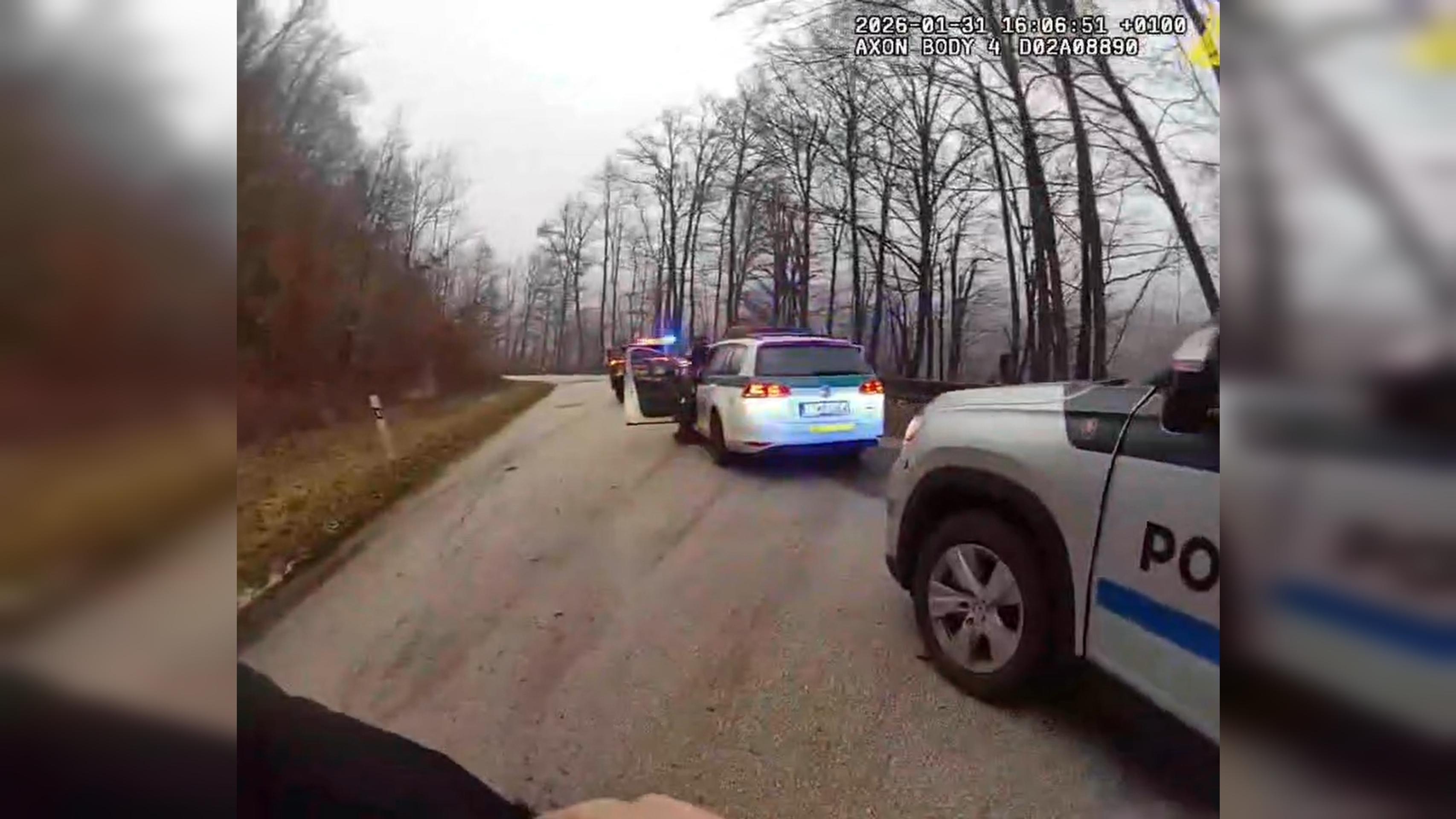 Na mieste zasahovalo viacero hliadok.