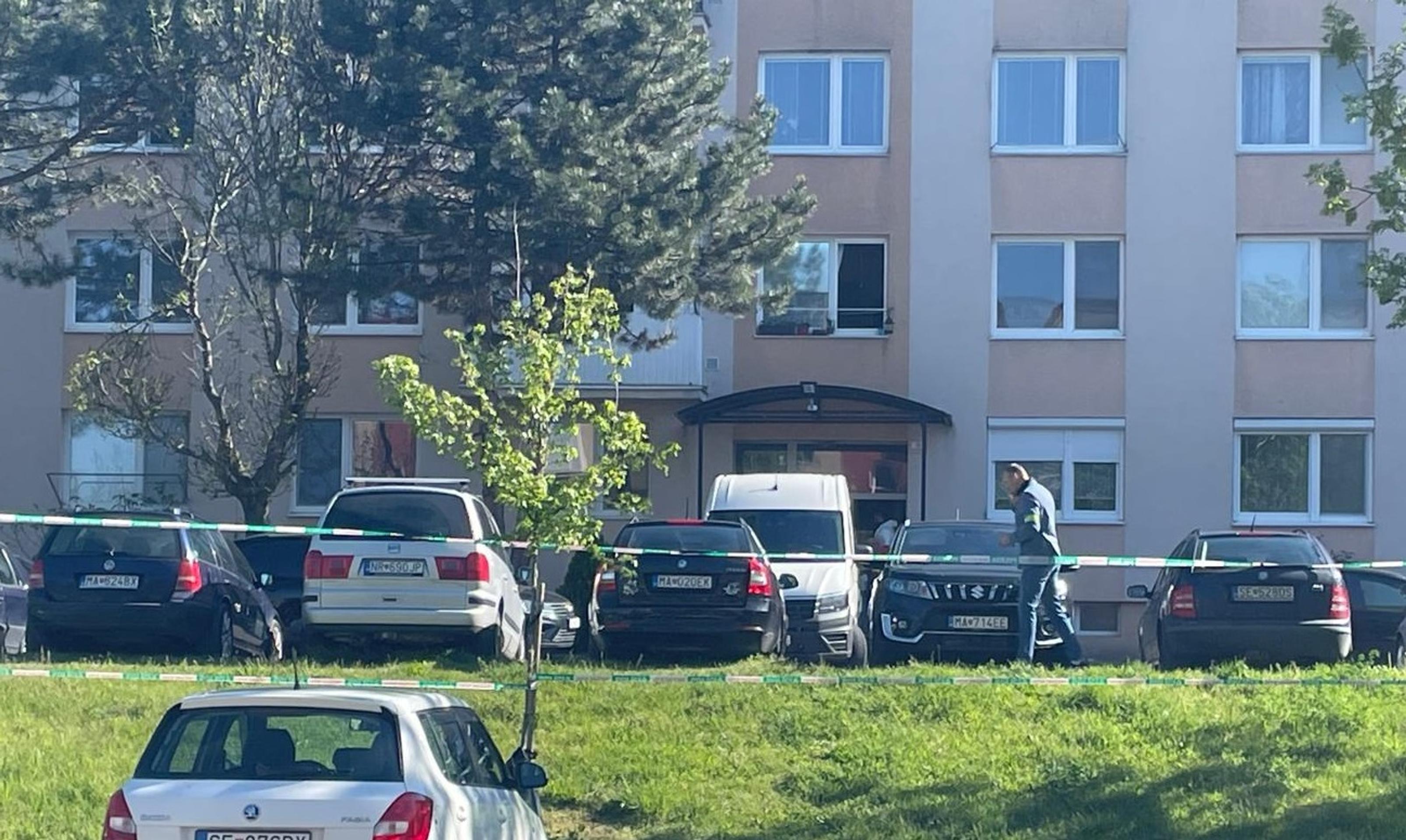 Bytovka, kde k tragédii došlo.