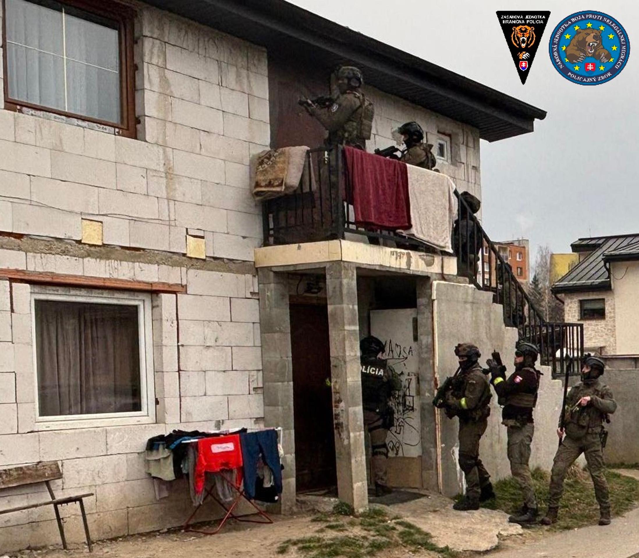 Snímky, ktoré zverejnila polícia.