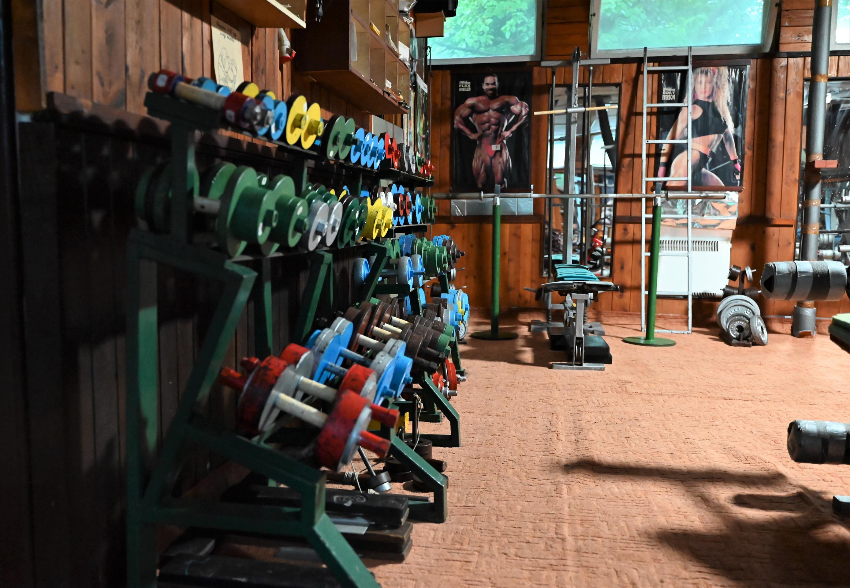 Priestory posilňovne v Rači.