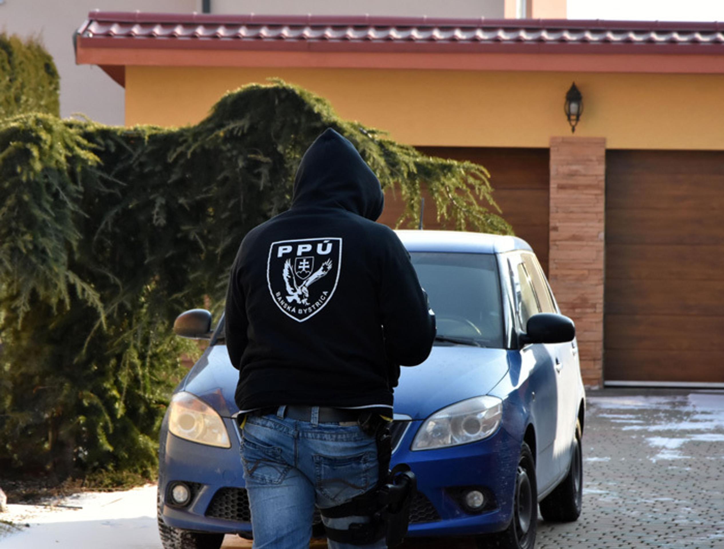 Dom na Ružovej 12 v Trebišove patrí podľa informácie z katastra firme AV-Real, má ju údajne vlastniť Vadalov brat Sebastiano.