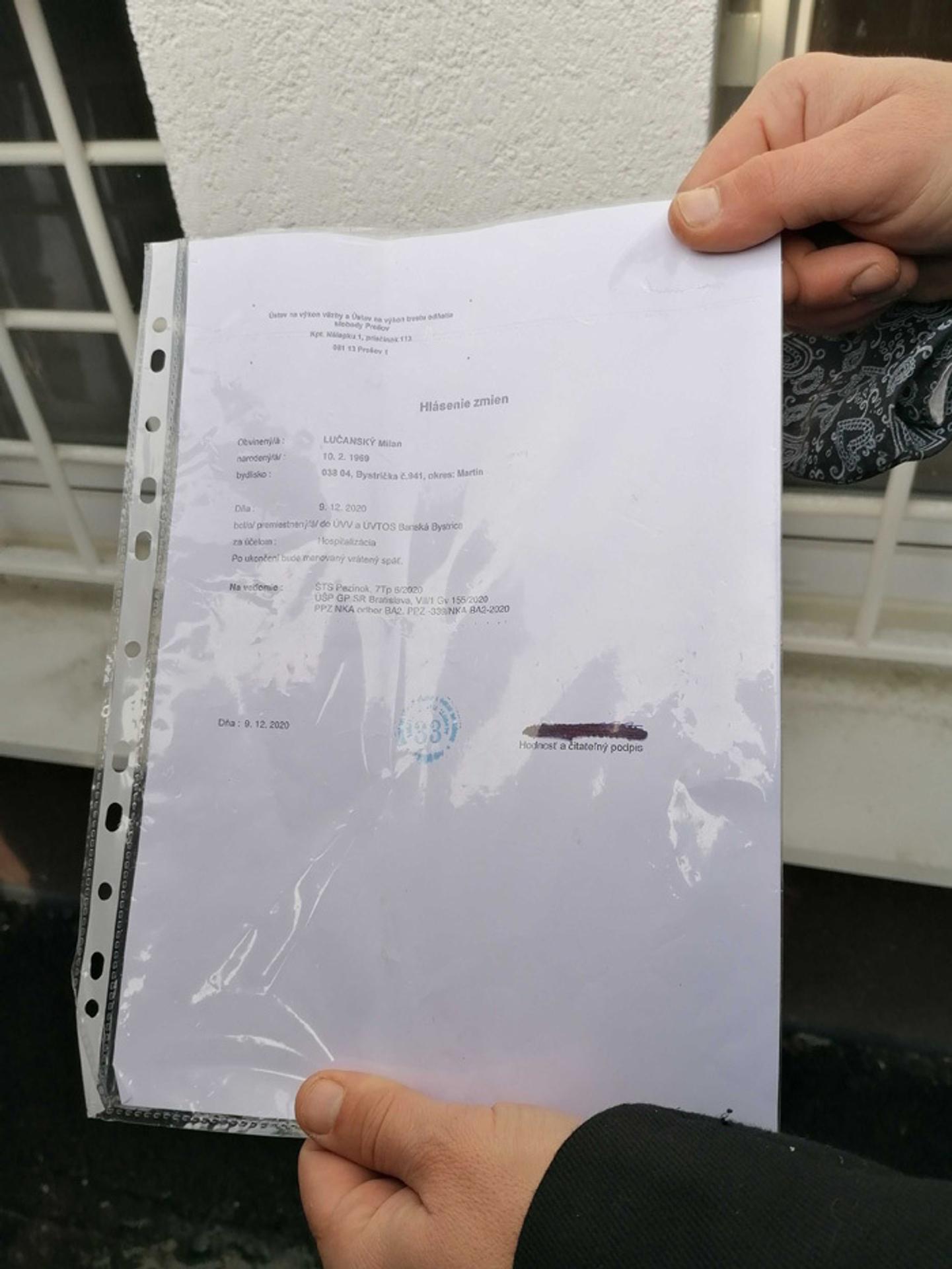 Detail dokumentu, ktorý ukázal médiám právny zástupca rodiny Lučanský - Miroslav Radačovský.