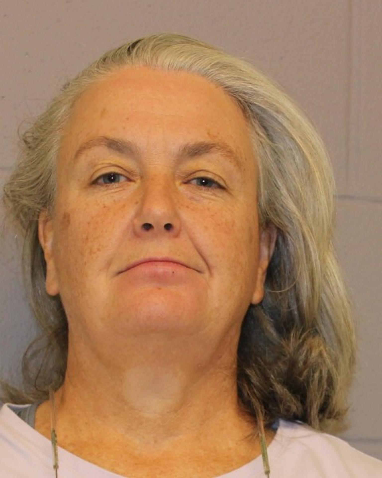 55-ročná Rorie Sussan Woodsová, ktorá použila roj včiel ako nebezpečnú zbraň