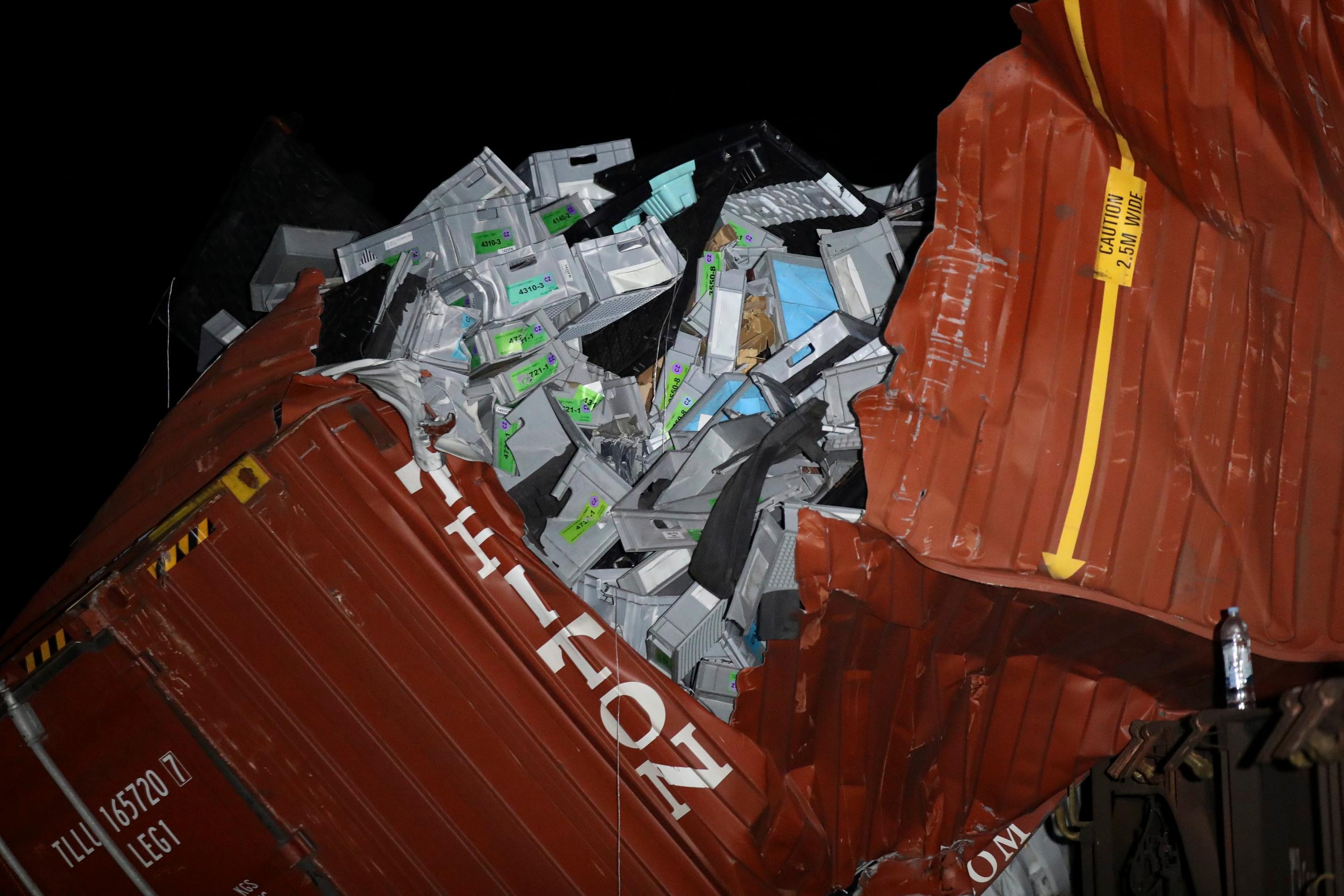 Obsah nákladu sa vysypal