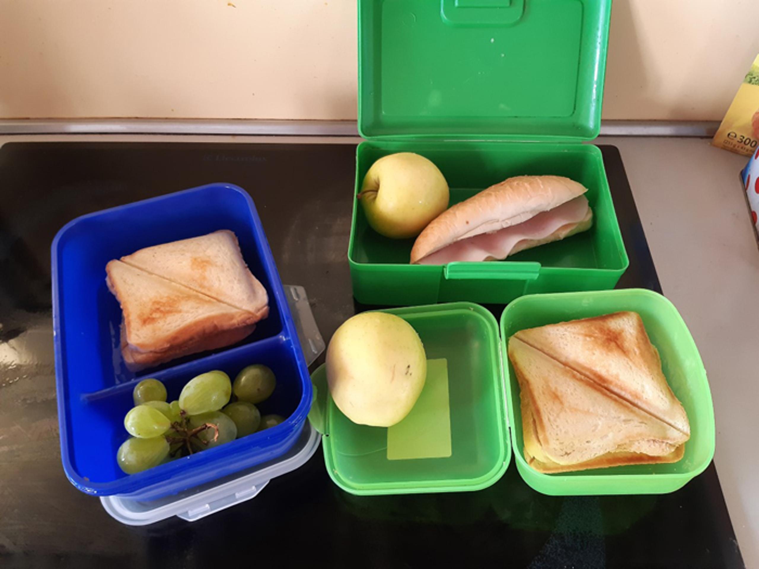 Hinduistická rodina sa lúči so zosnulým v štáte Kerala.