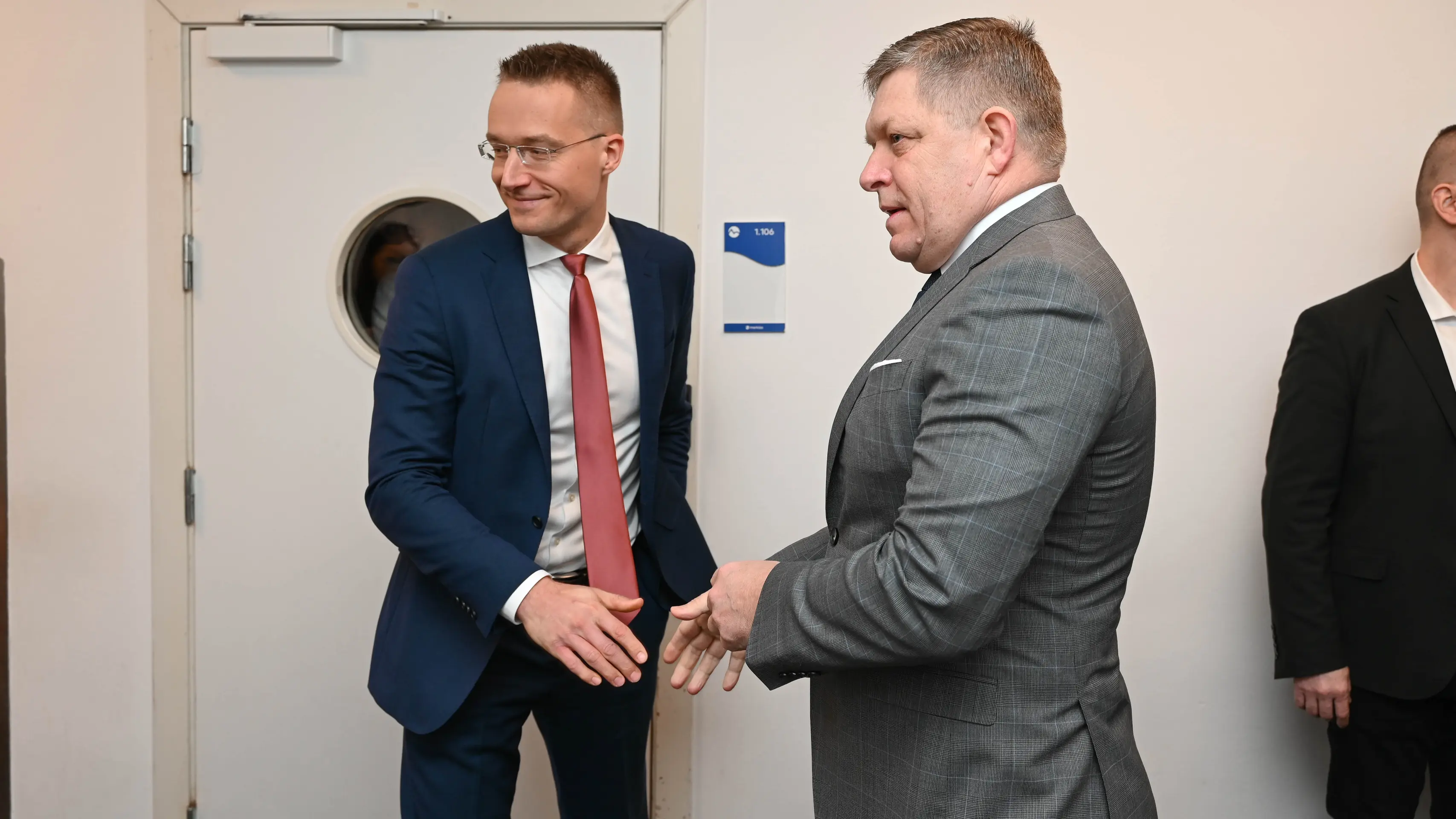 Robert Fico pred vysielaním.