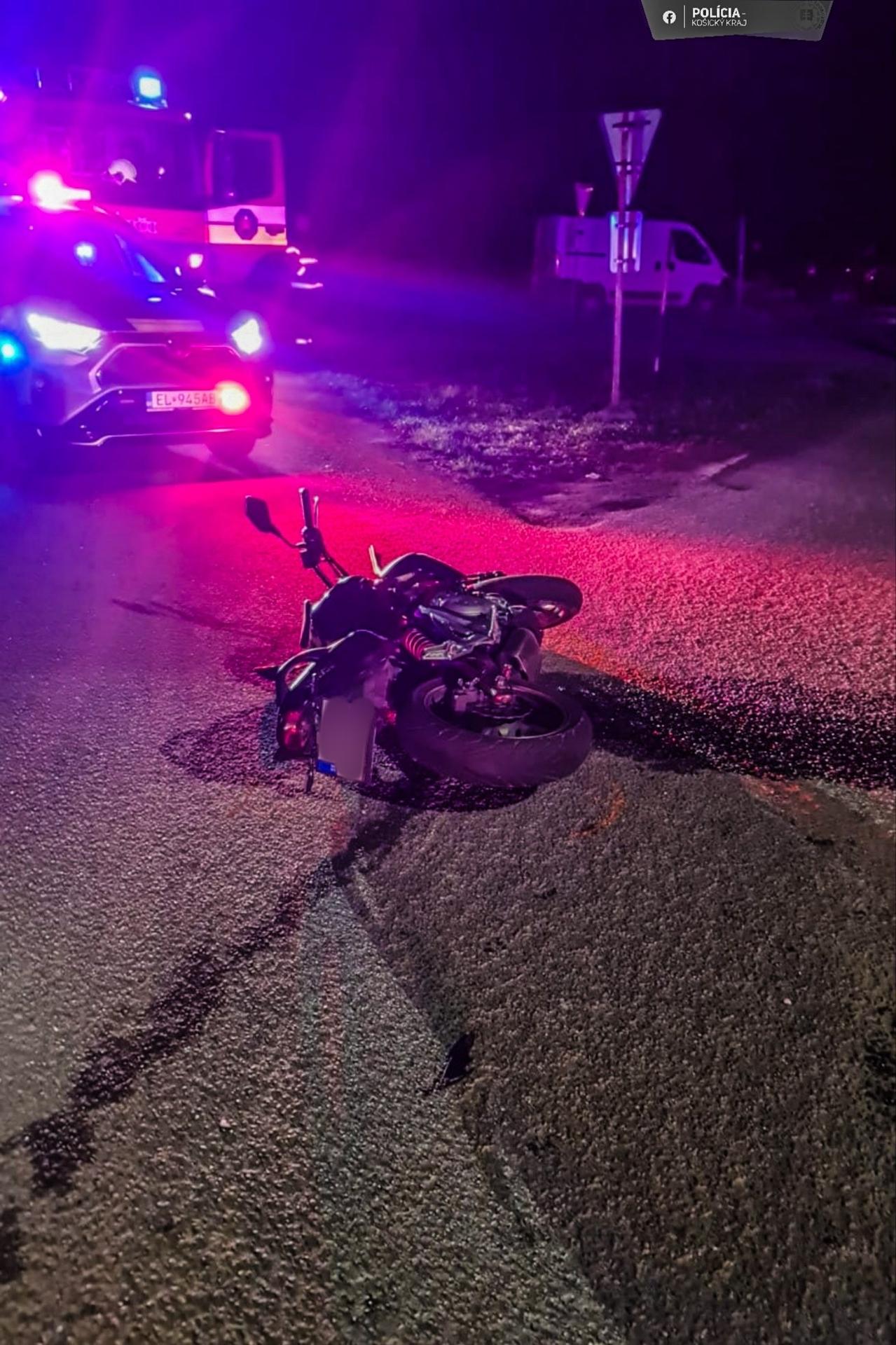 Nehoda motorkára v Košickom kraji.