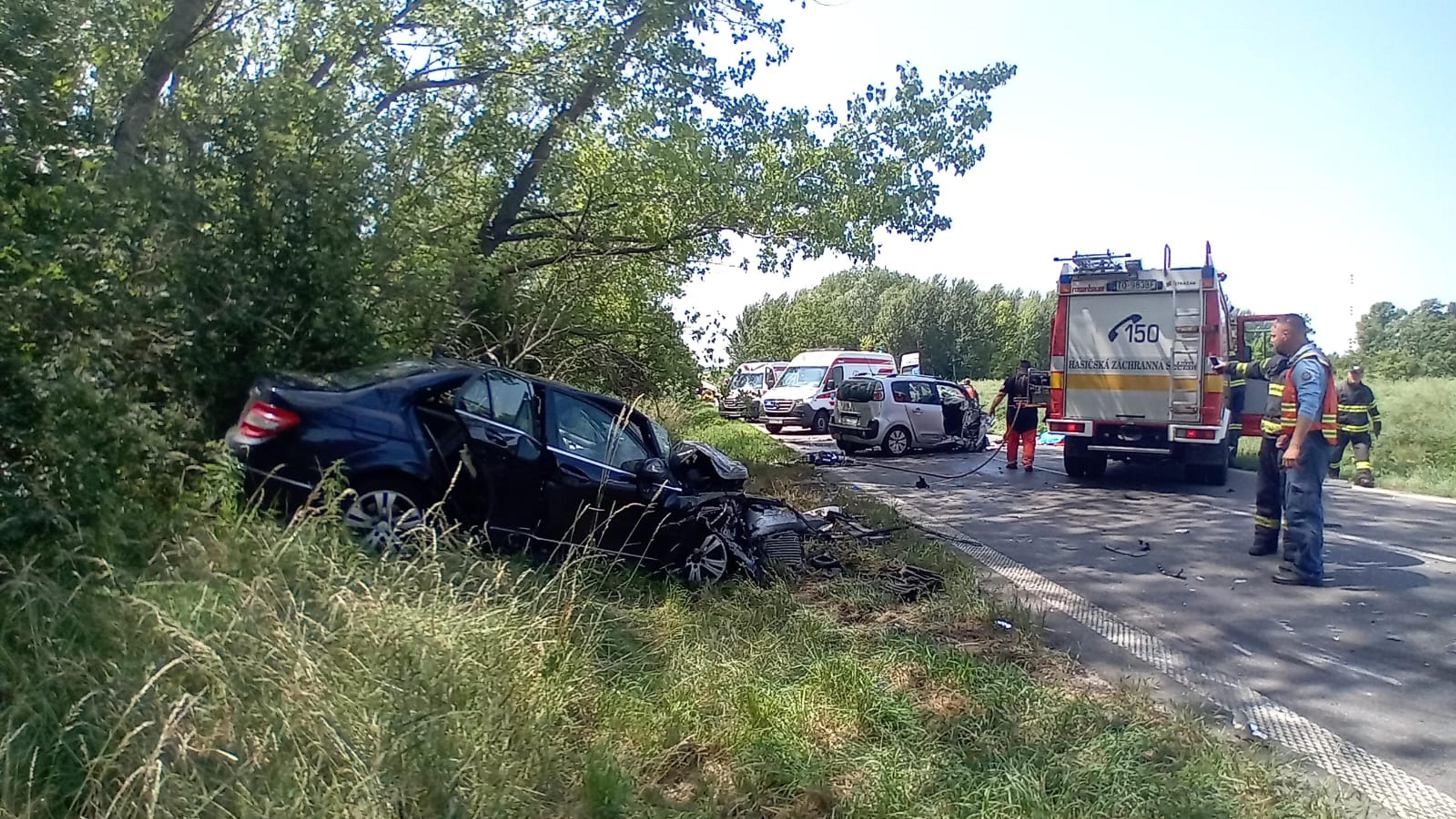 Na mieste zasahujú všetky záchranné zložky