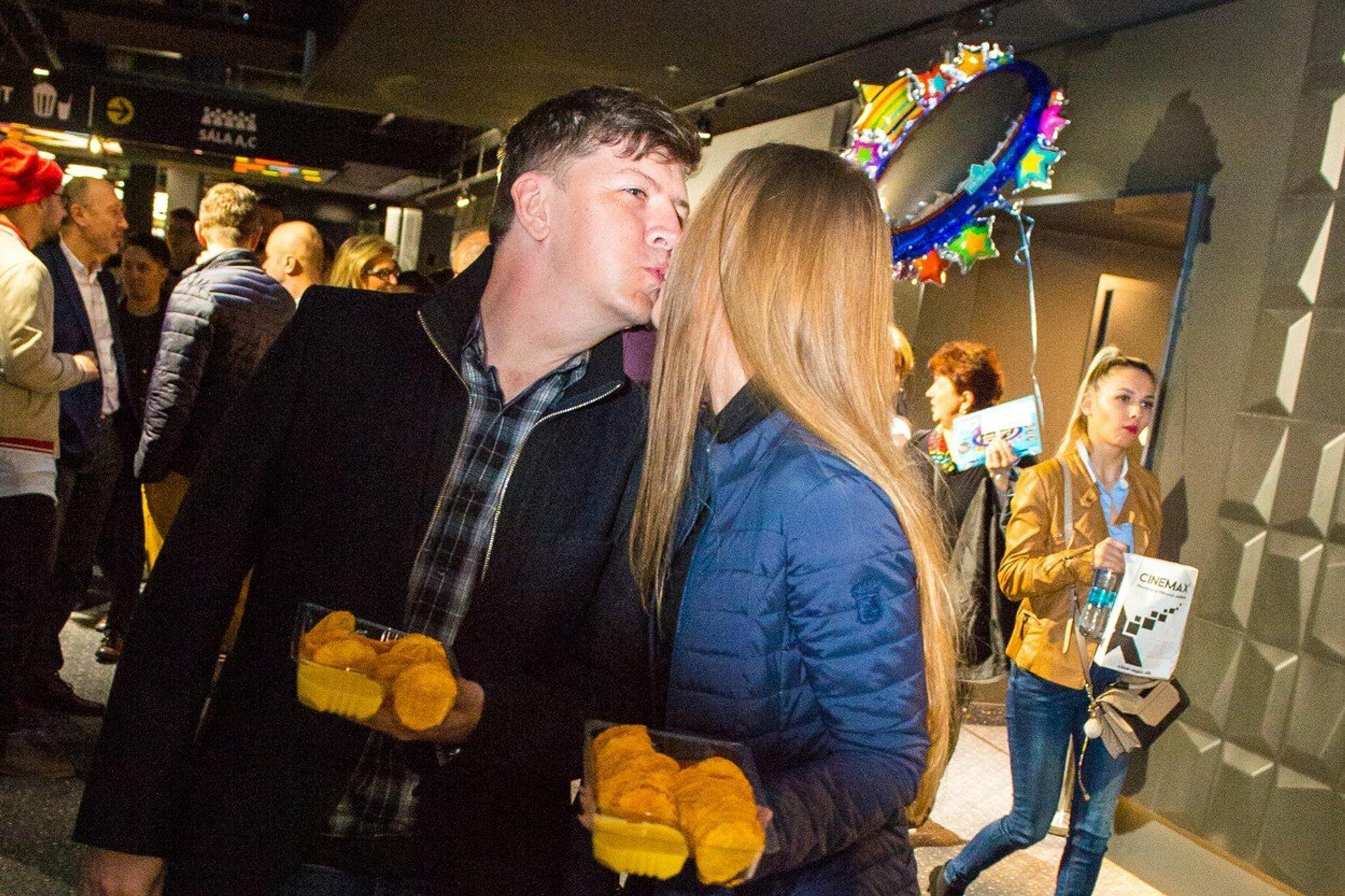 Andrej Bičan s priateľkou Miškou