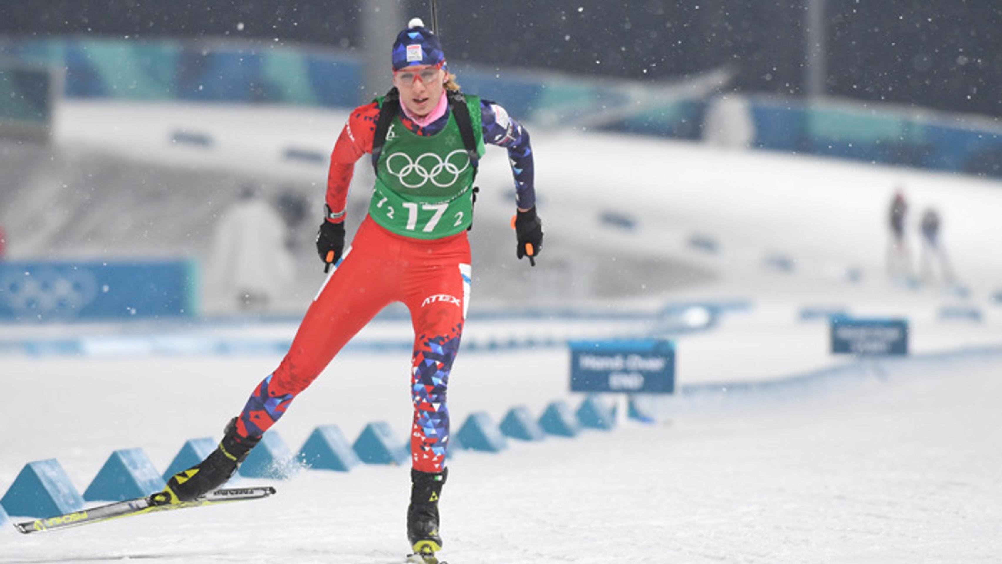 Anastasia Kuzminová na trati v štafete žien na 4x6 km na ZOH 2018 v juhokórejskom Pjongčangu.