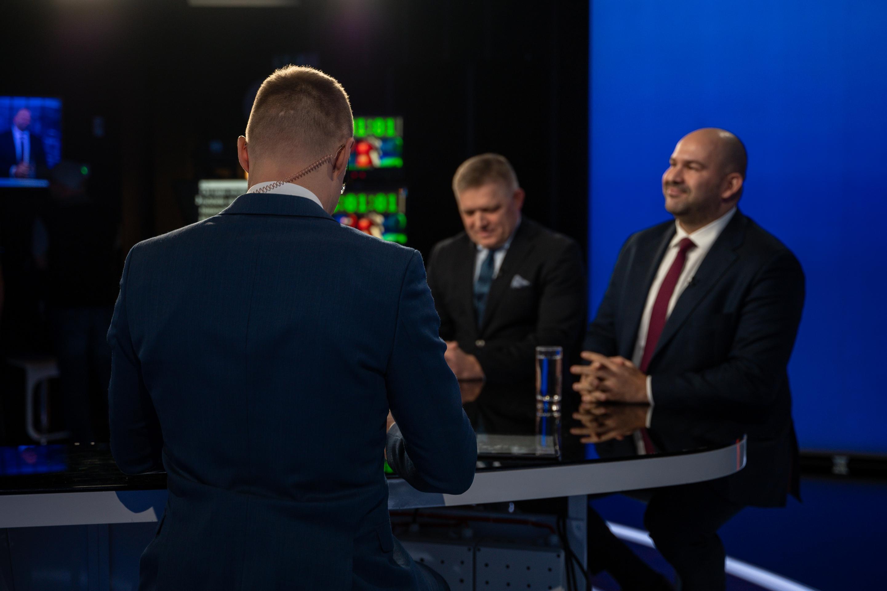 R. Fico a P. Pčolinský v relácii Na telo