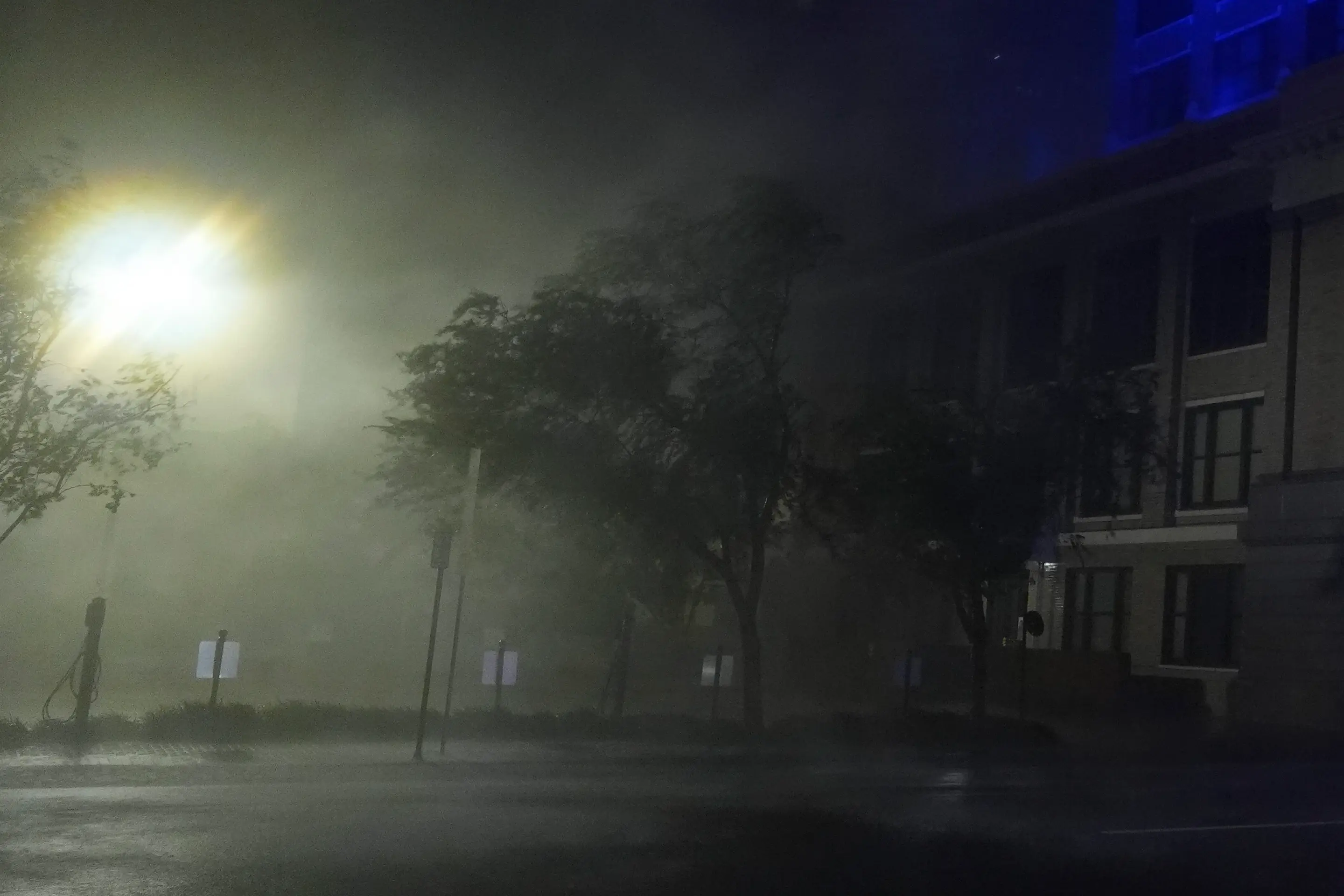 Hurikán Milton udrel na Floride.