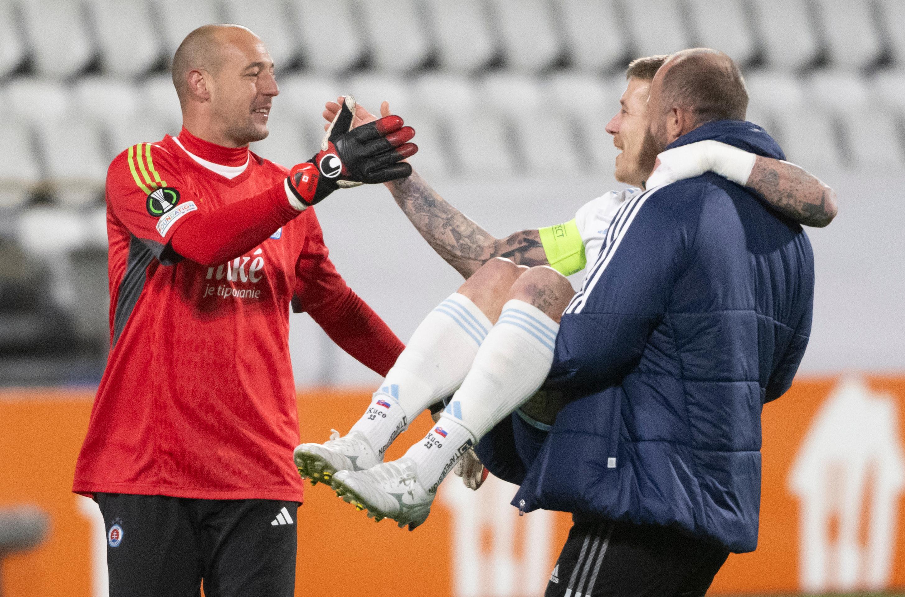 KÍ Klaksvík - Slovan Bratislava.