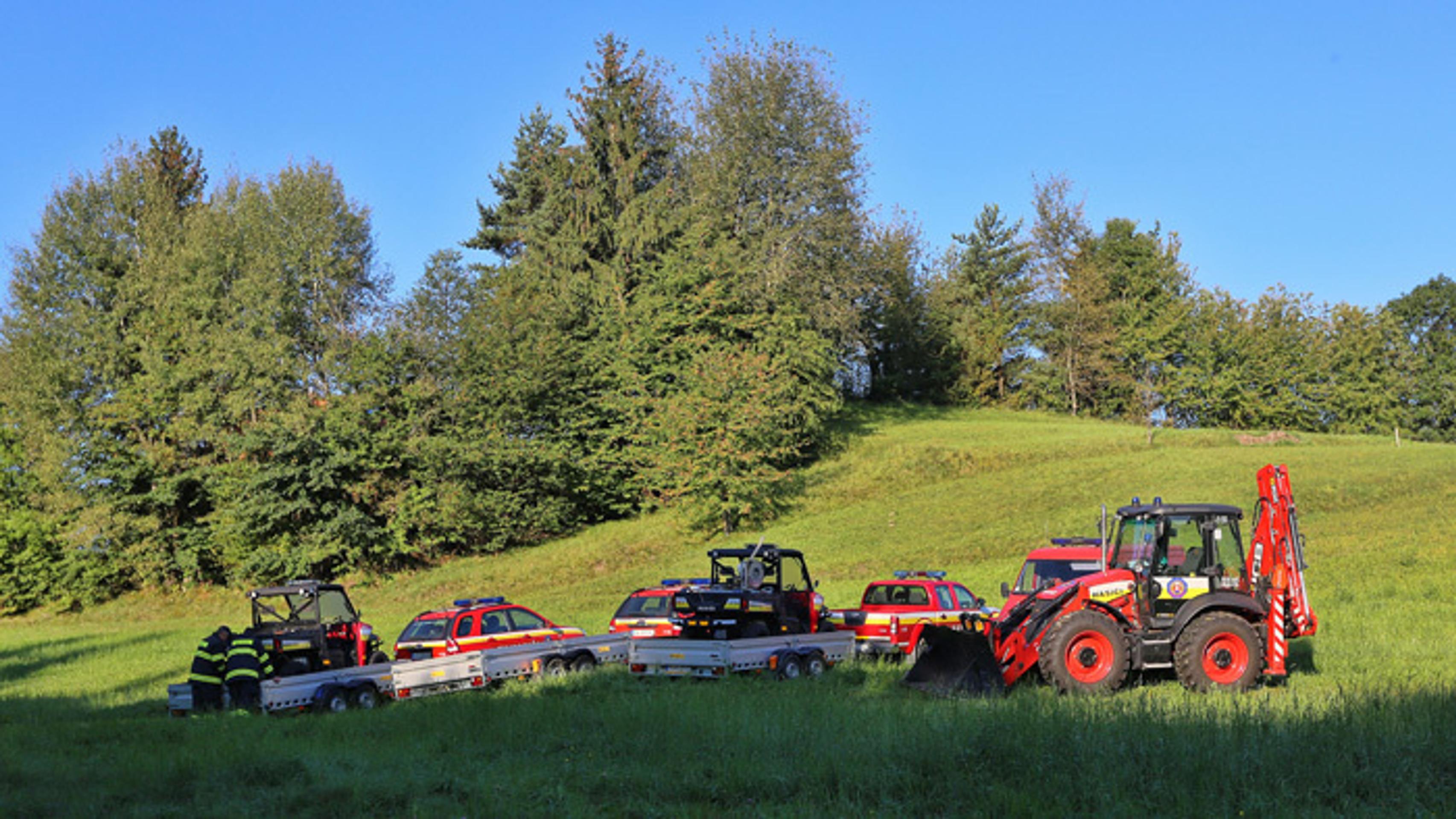 Pri Banskej Bystrici havaroval záchranársky vrtuľník.