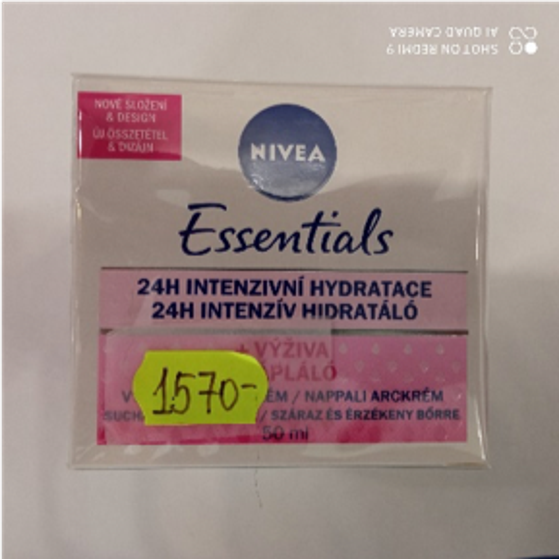 Nivea - Essentials 24H day face cream for dry and sensitive skin 