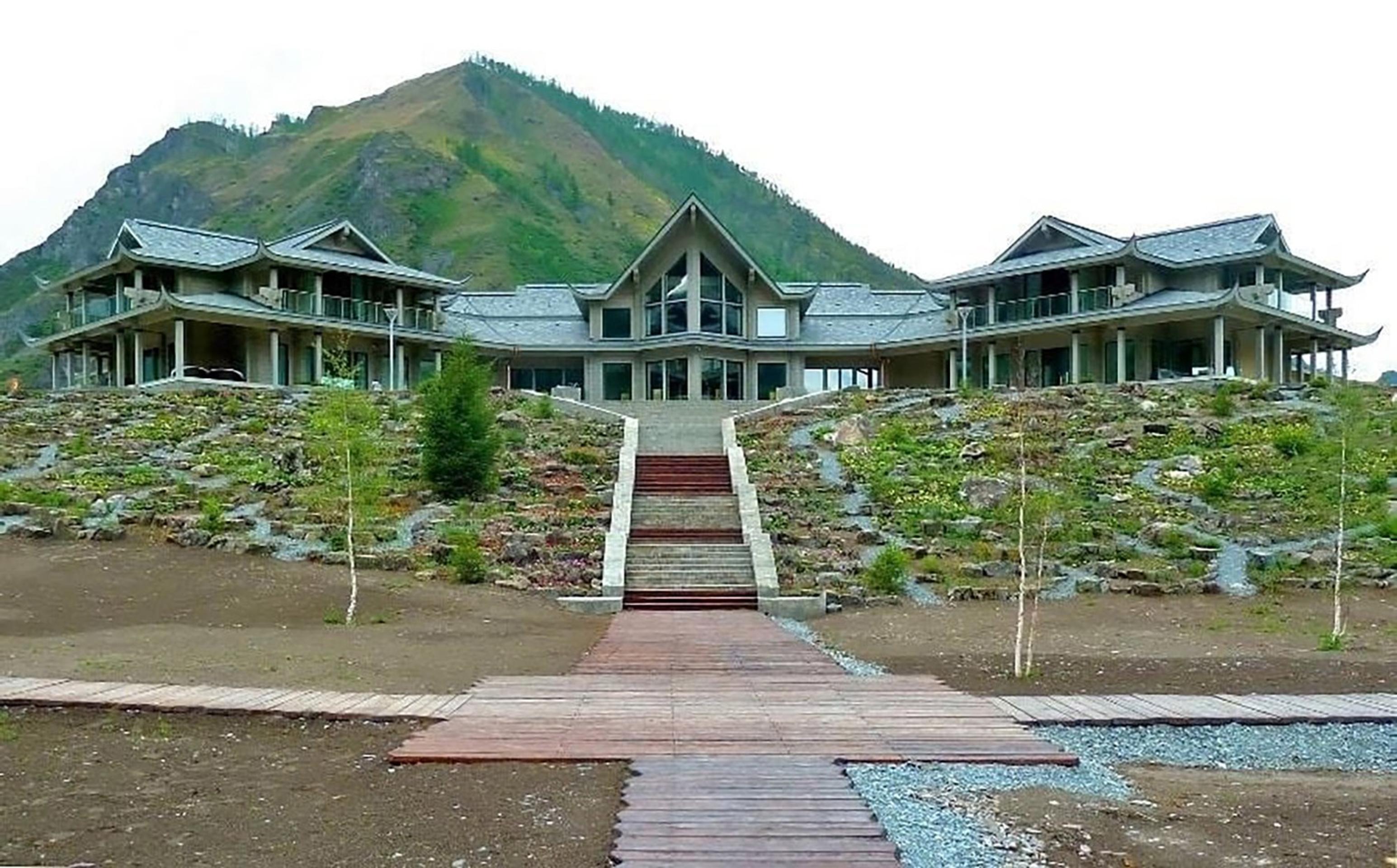 Putinovu daču zničil požiar.