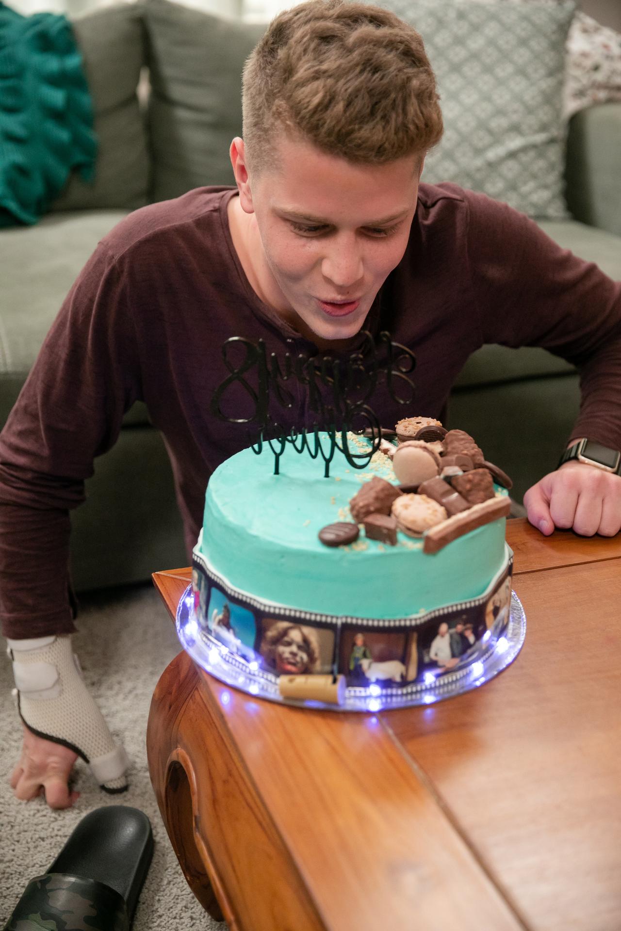 Tortu zdobili fotky z Oliverovho života.