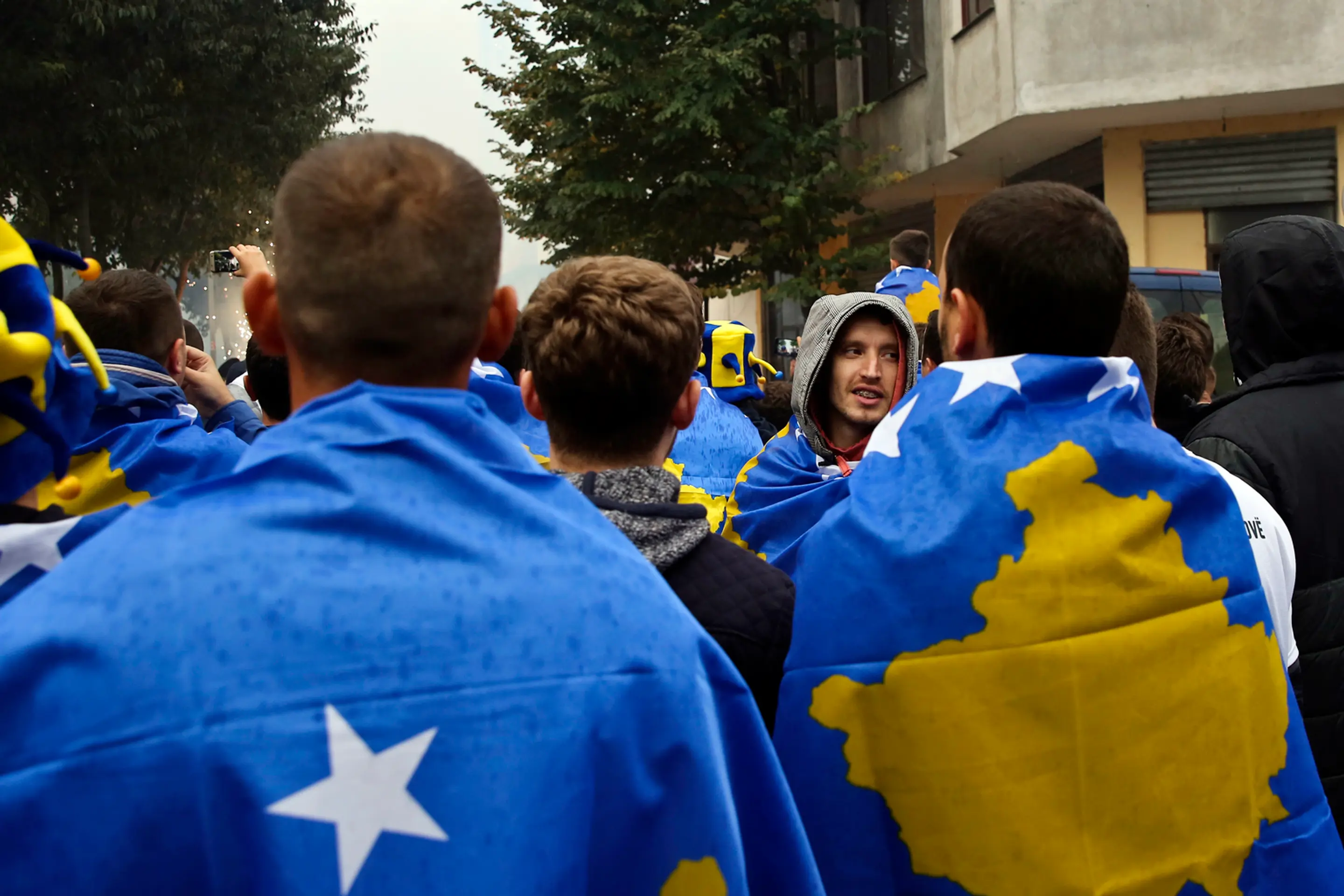 Priaznivci Kosova pred duelom kvalifikácie proti Chorvátsku.