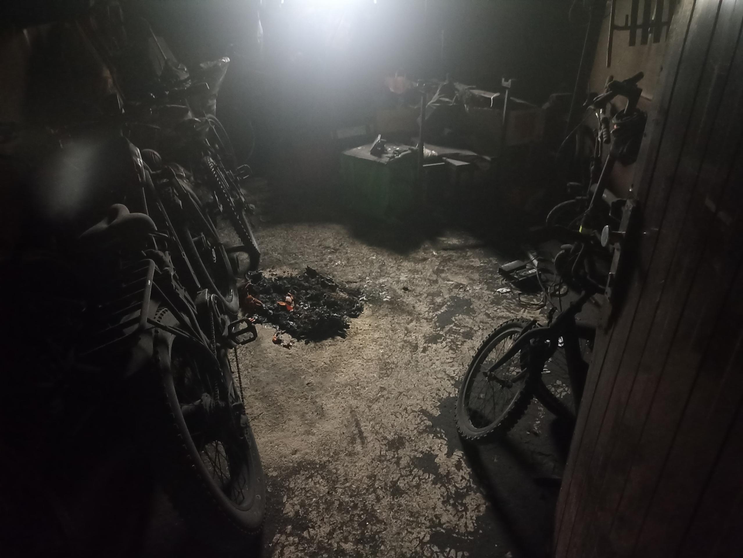 Požiar elektrokolobežky v Košiciach.