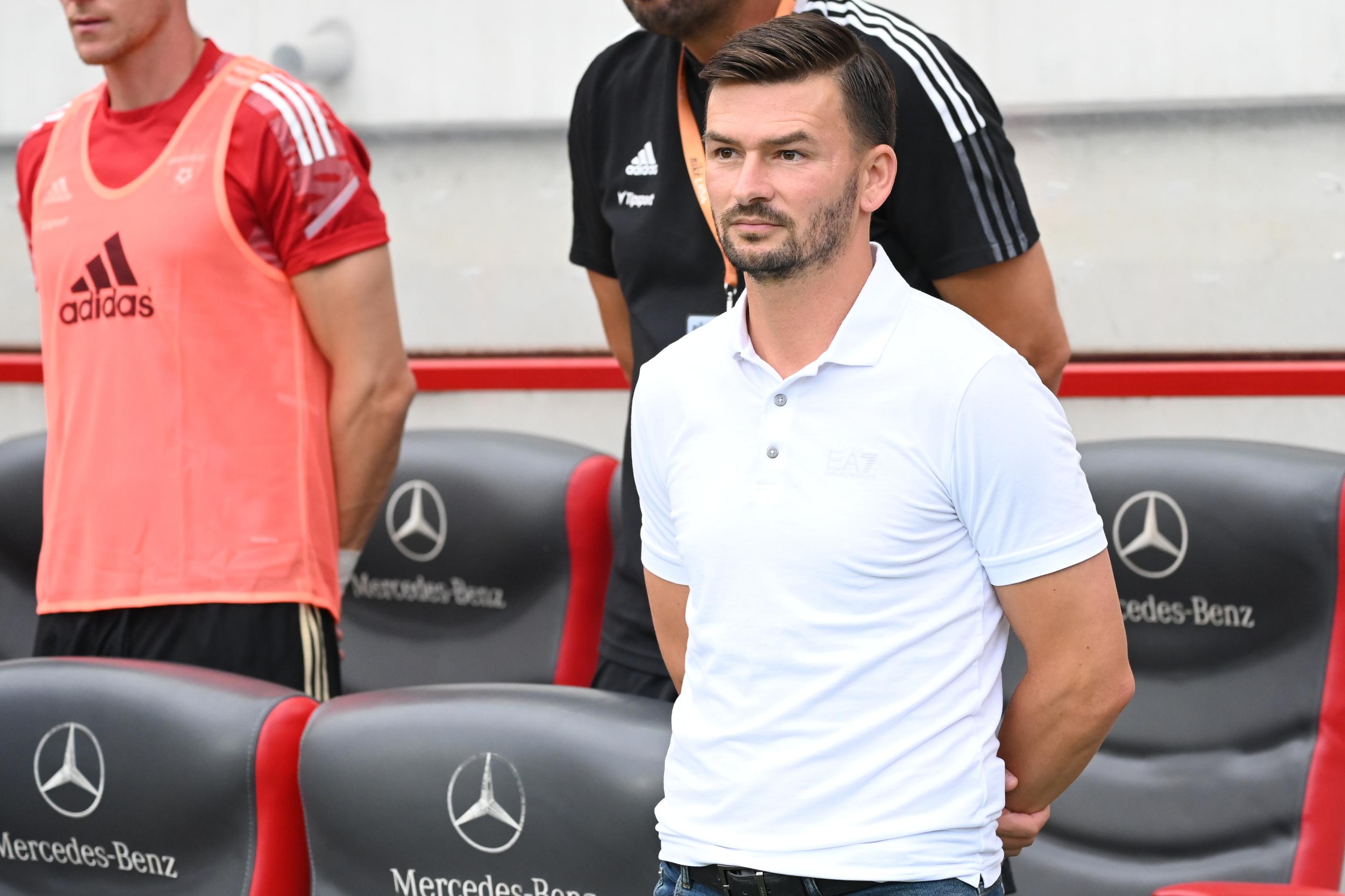 Tréner  Trnavy Michal Gašparík.