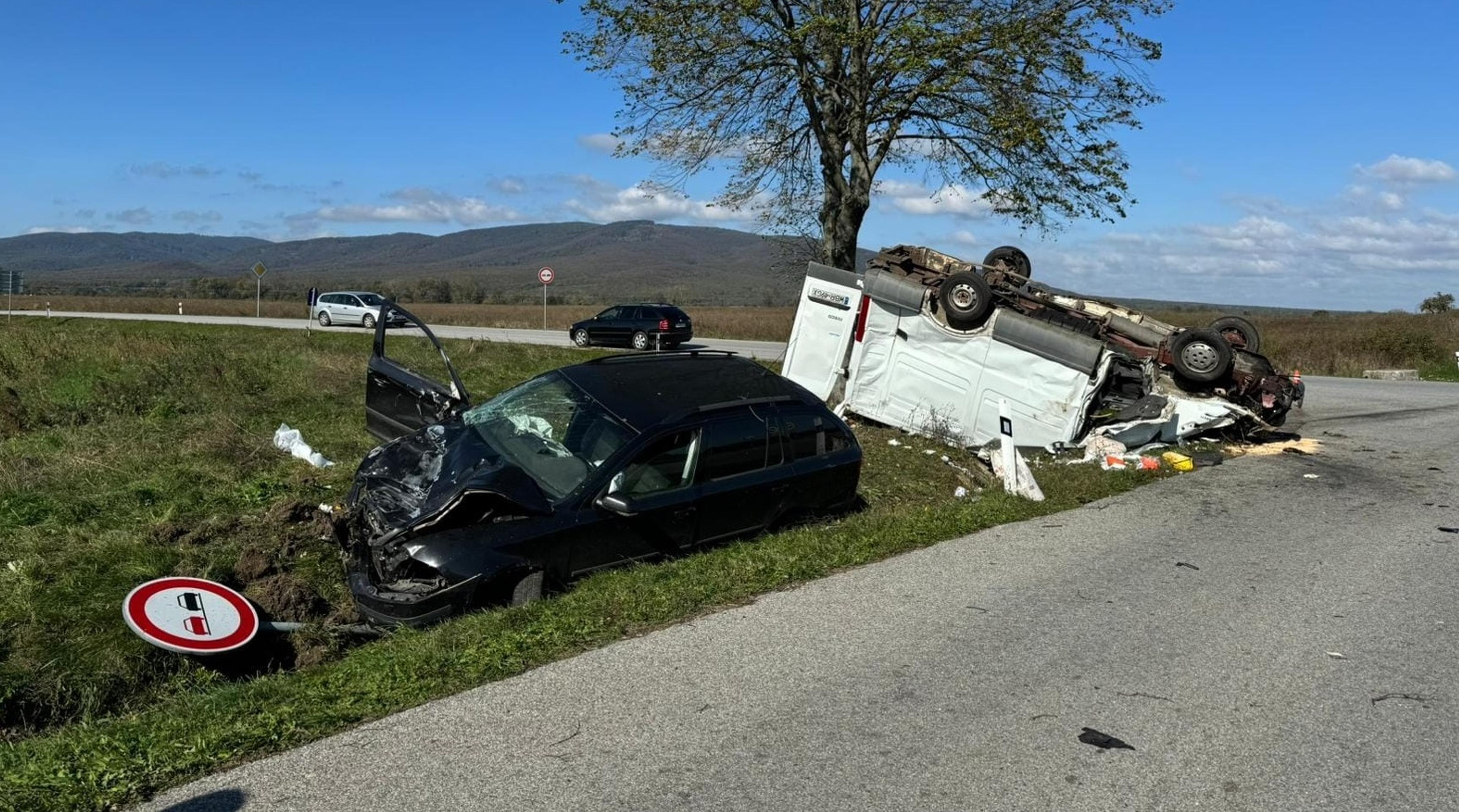 Nehoda medzi obcami Kravany a Bačkov.