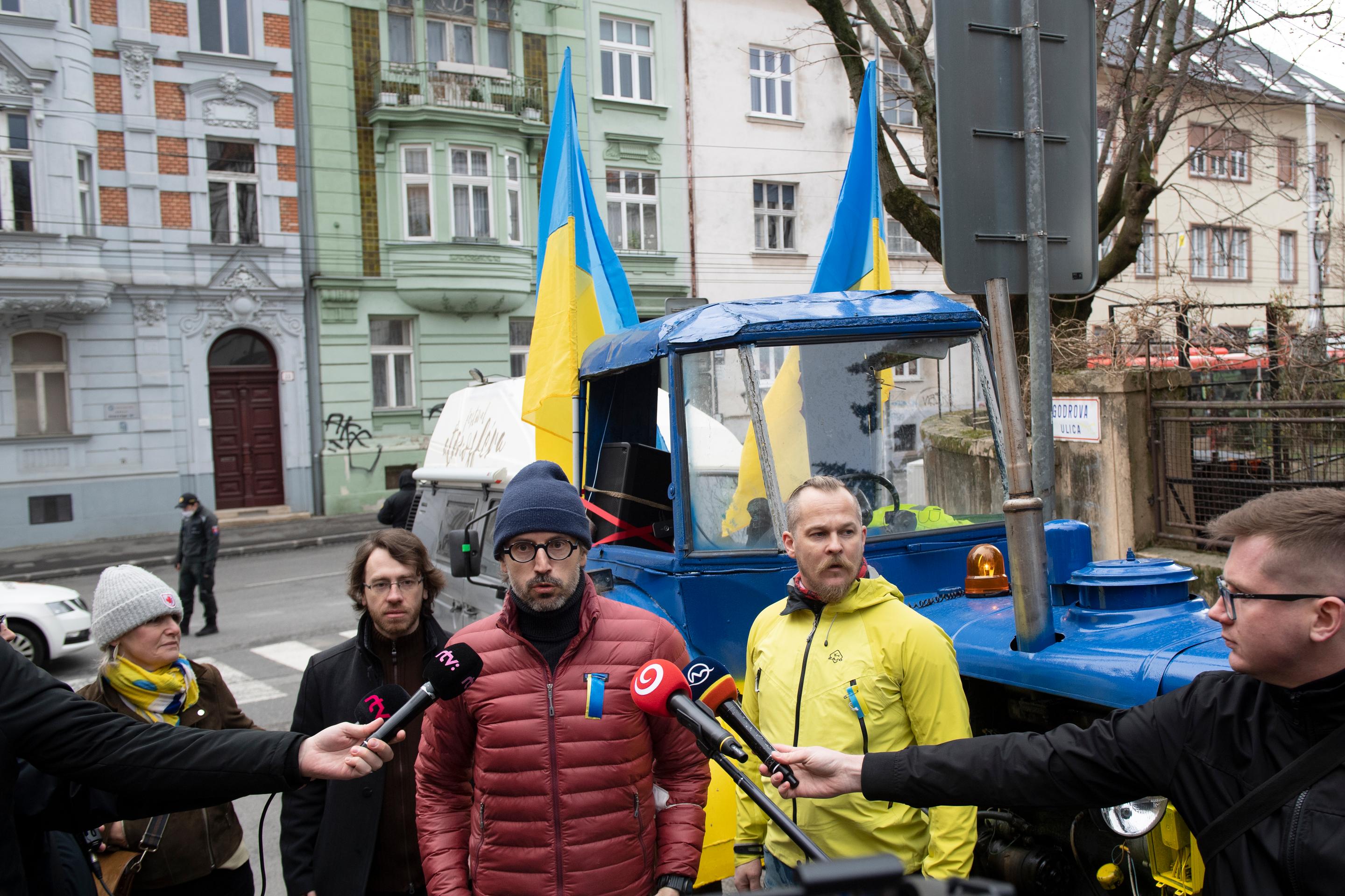 Členovia iniciatívy Mier Ukrajine.