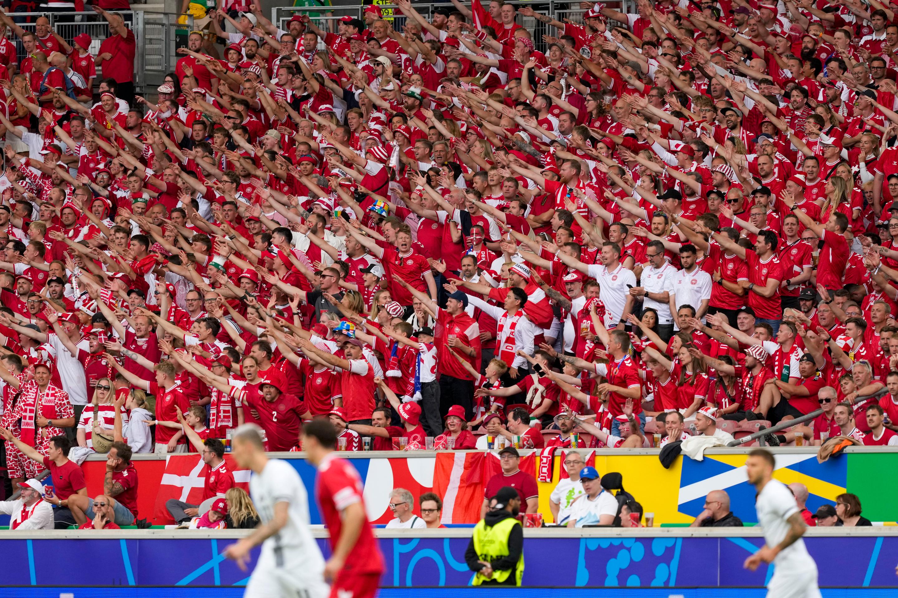 Slovinsko - Dánsko 1:1 (EURO 2024).