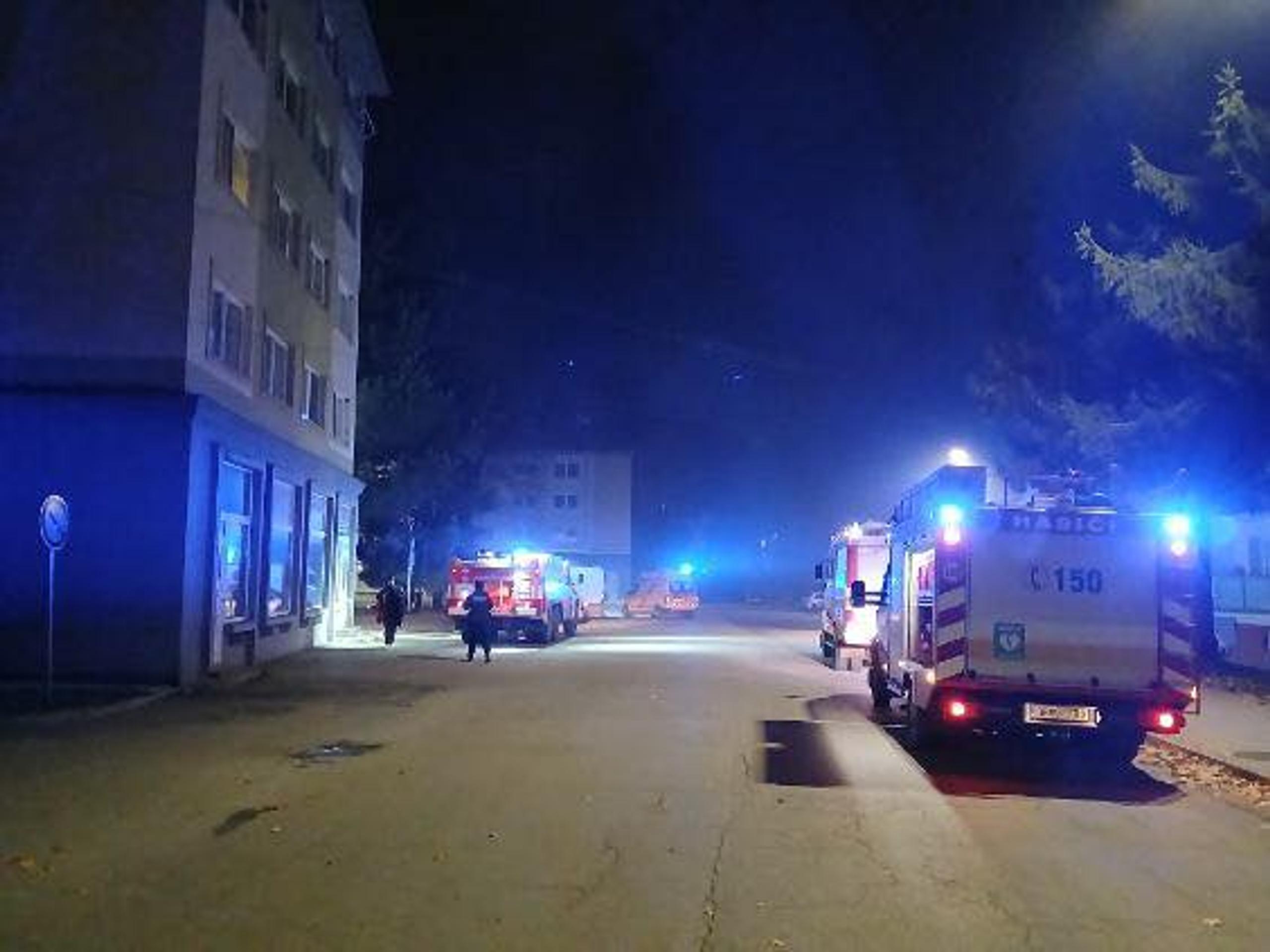 Obyvateľov bytovky museli evakuovať